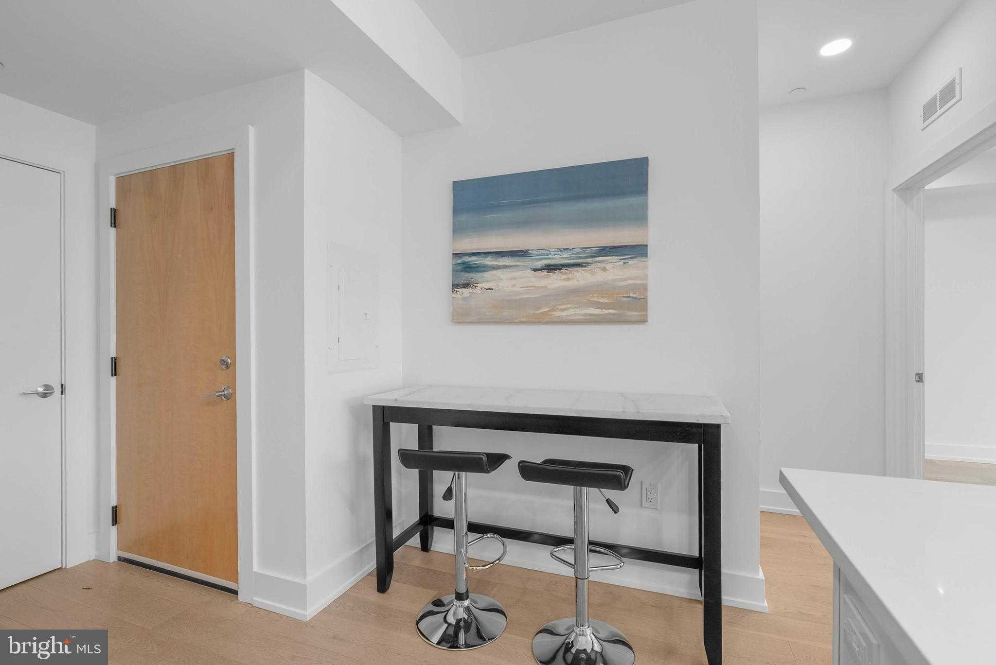 950 N 2nd St photo 8