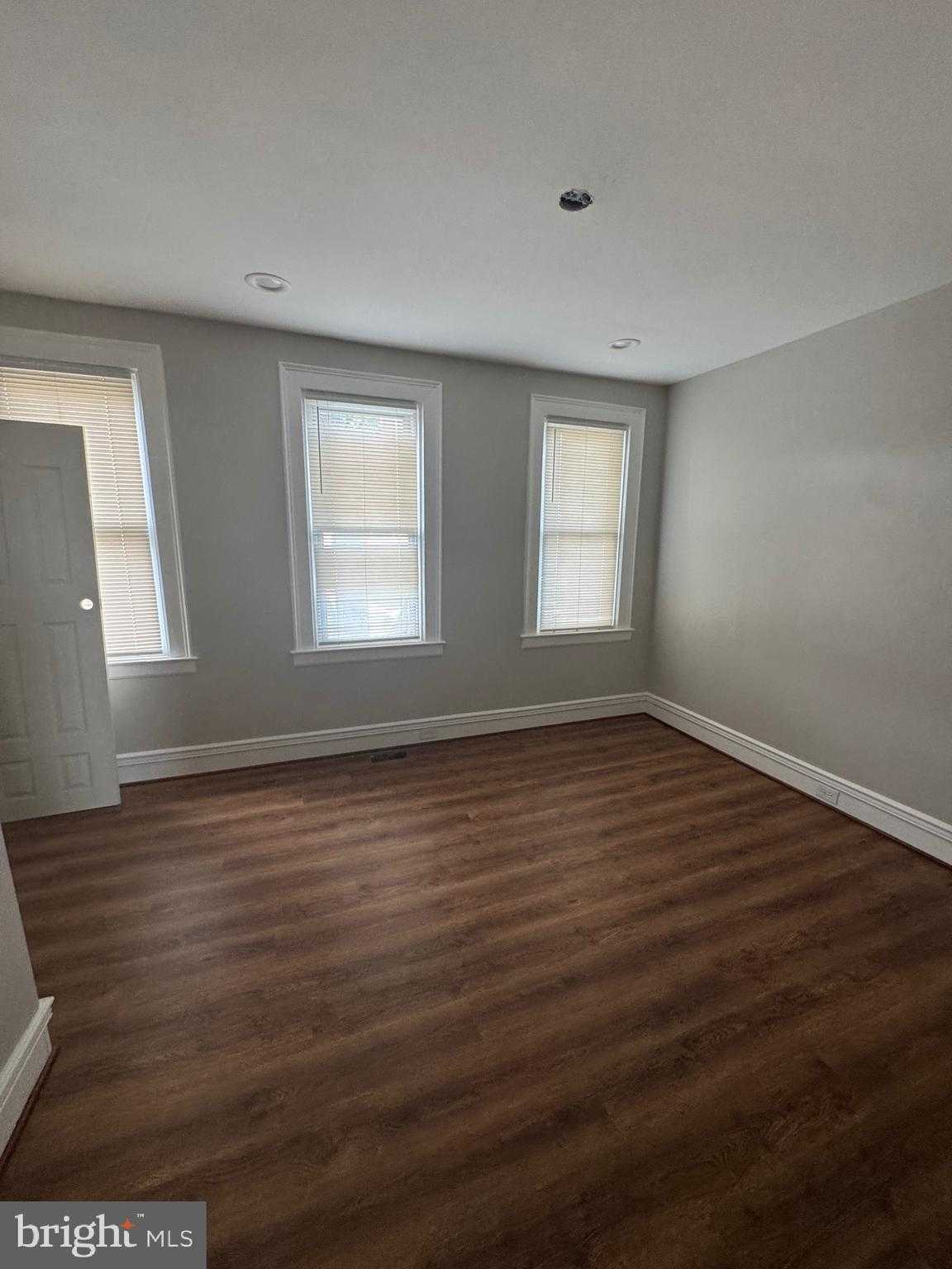 2613 Maisel St photo 12