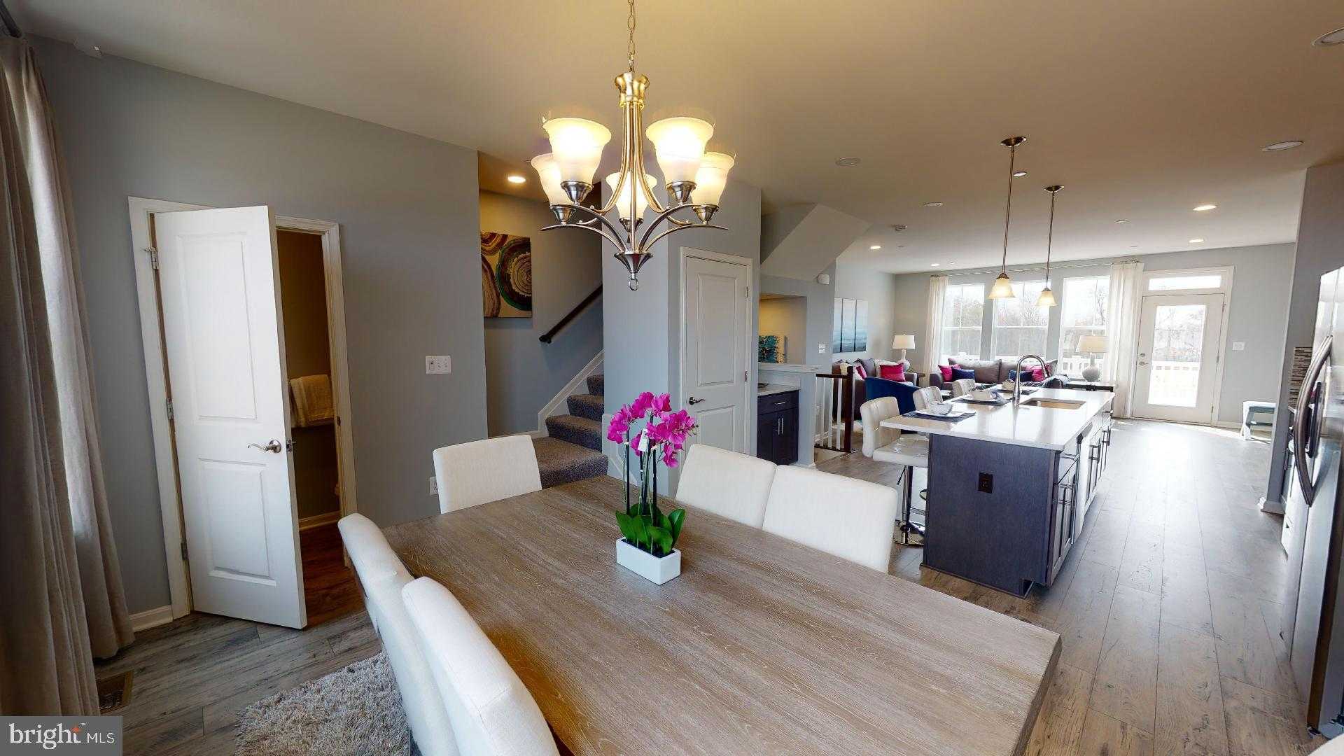 303 Purple Pl photo 8