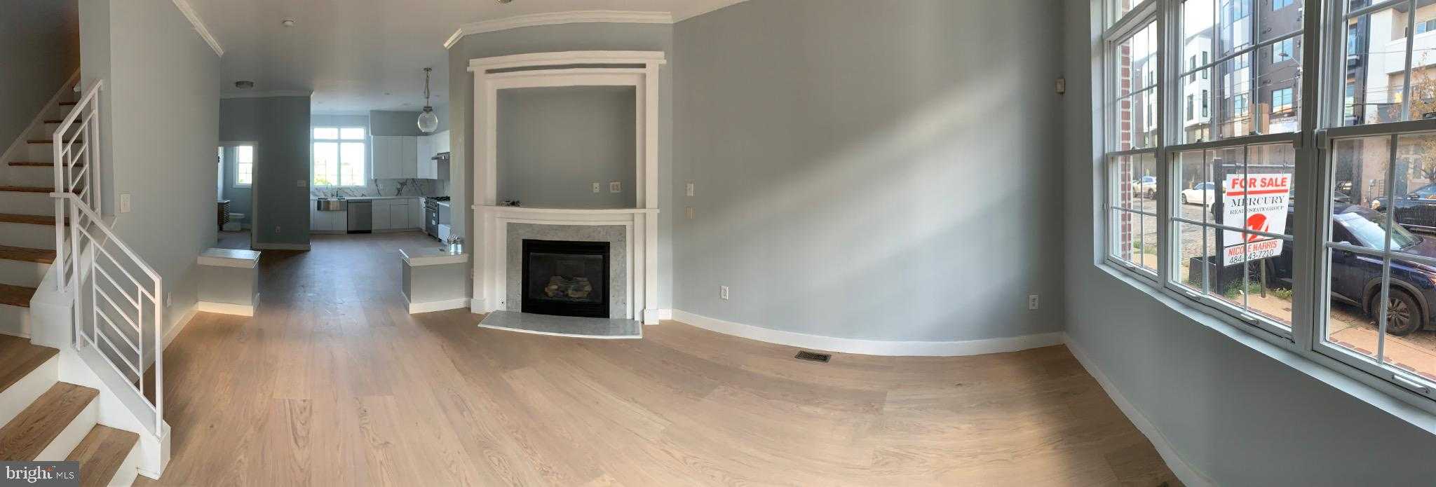 417 N Front St photo 3