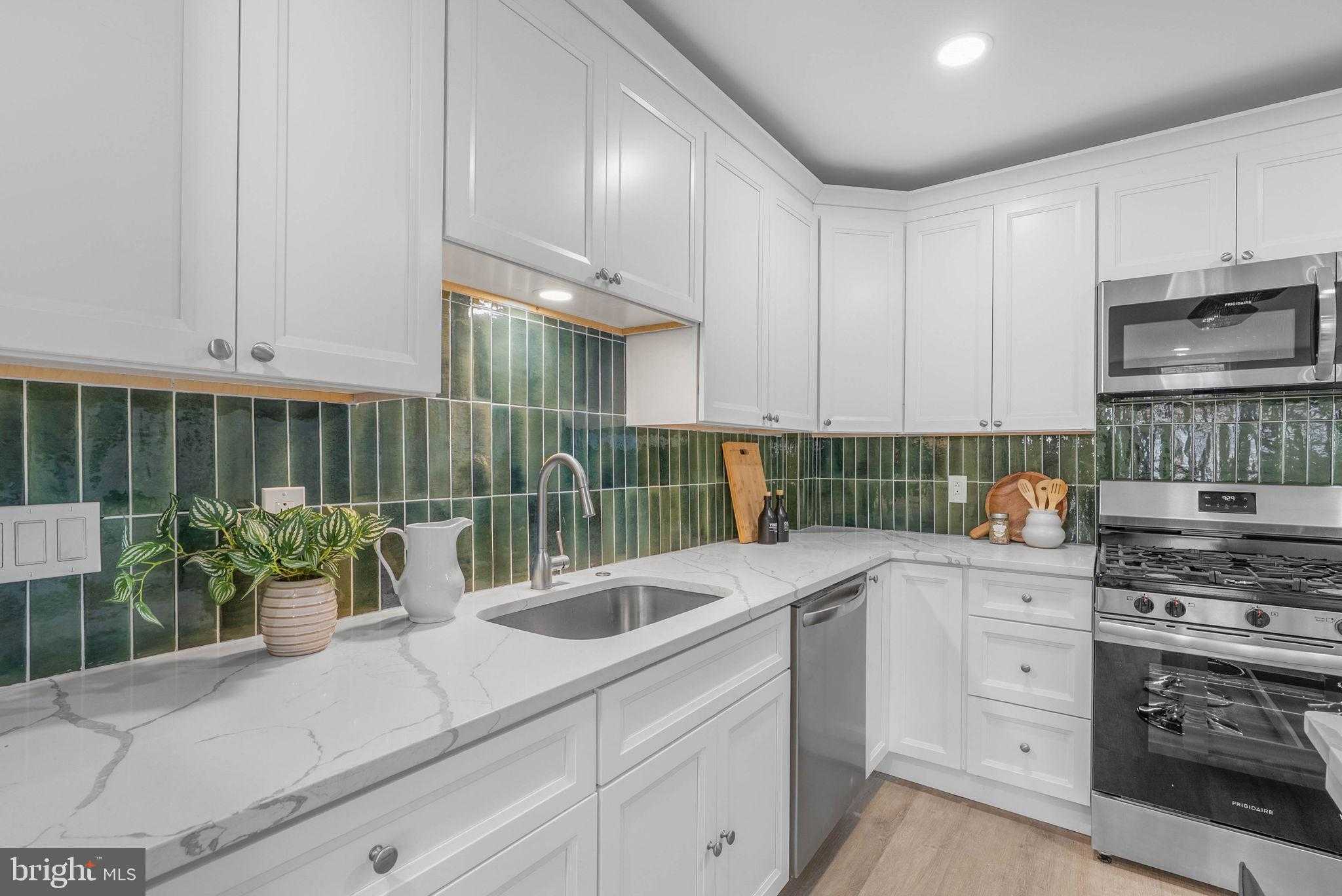 2001 S Mildred St photo 10