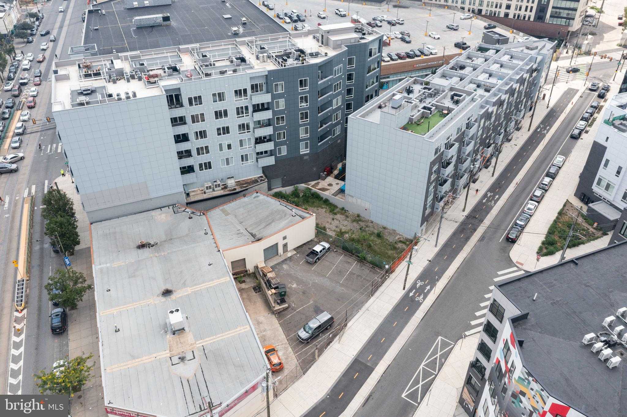 1135 Germantown Ave photo 6