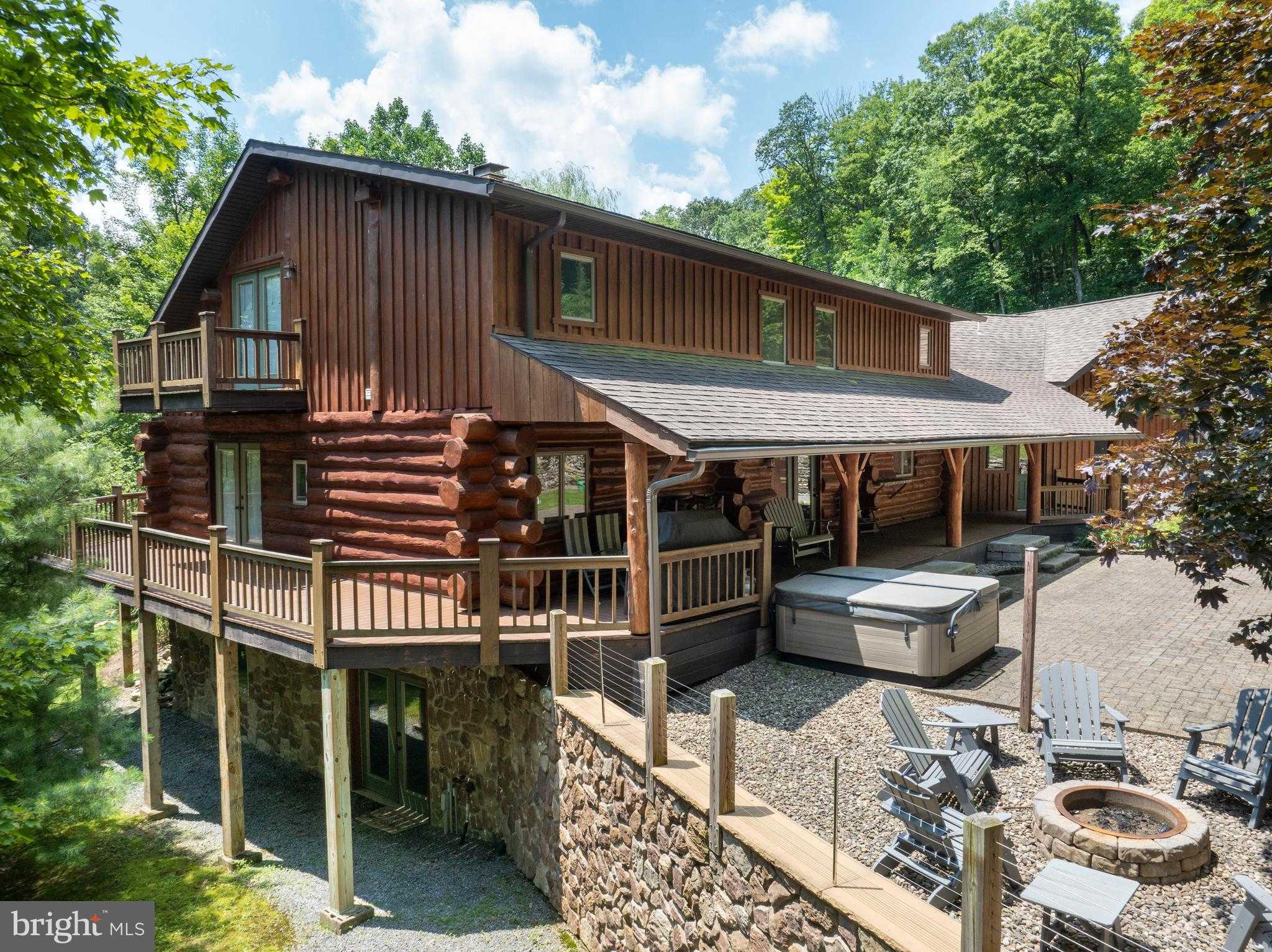 1400 Jacks Mountain Rd photo 4