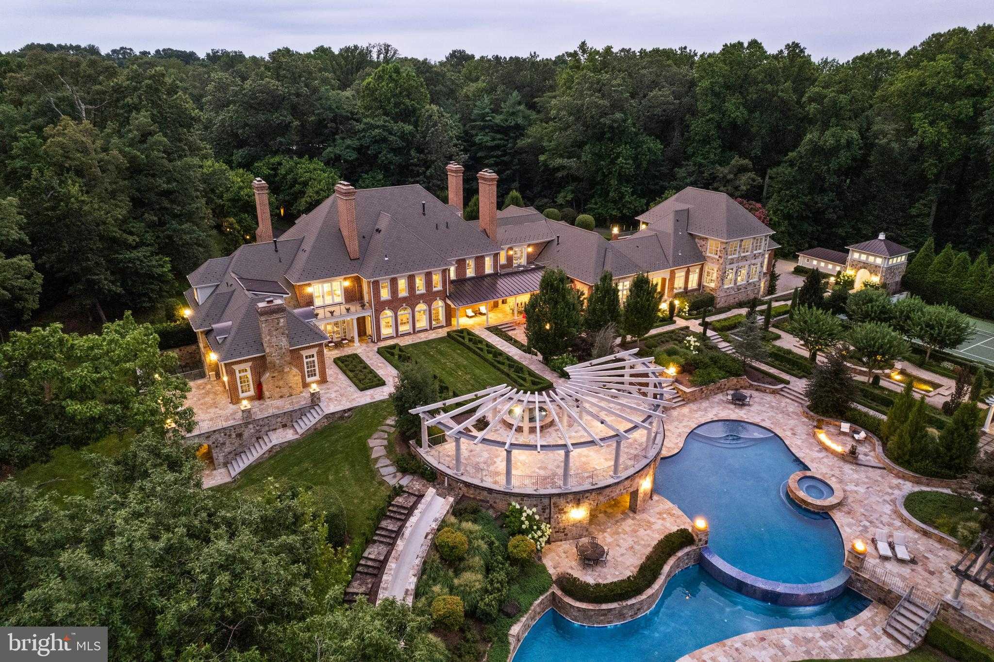 11100 Kings Cavalier CT photo 139