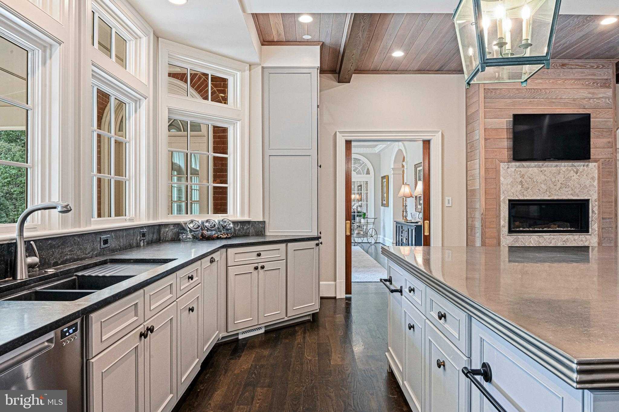 11100 Kings Cavalier CT photo 37