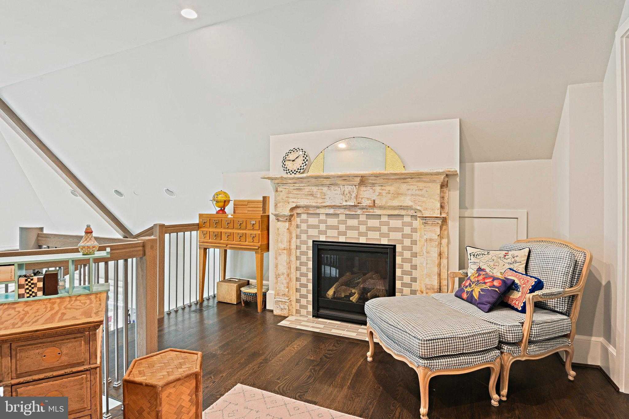 11100 Kings Cavalier CT photo 82