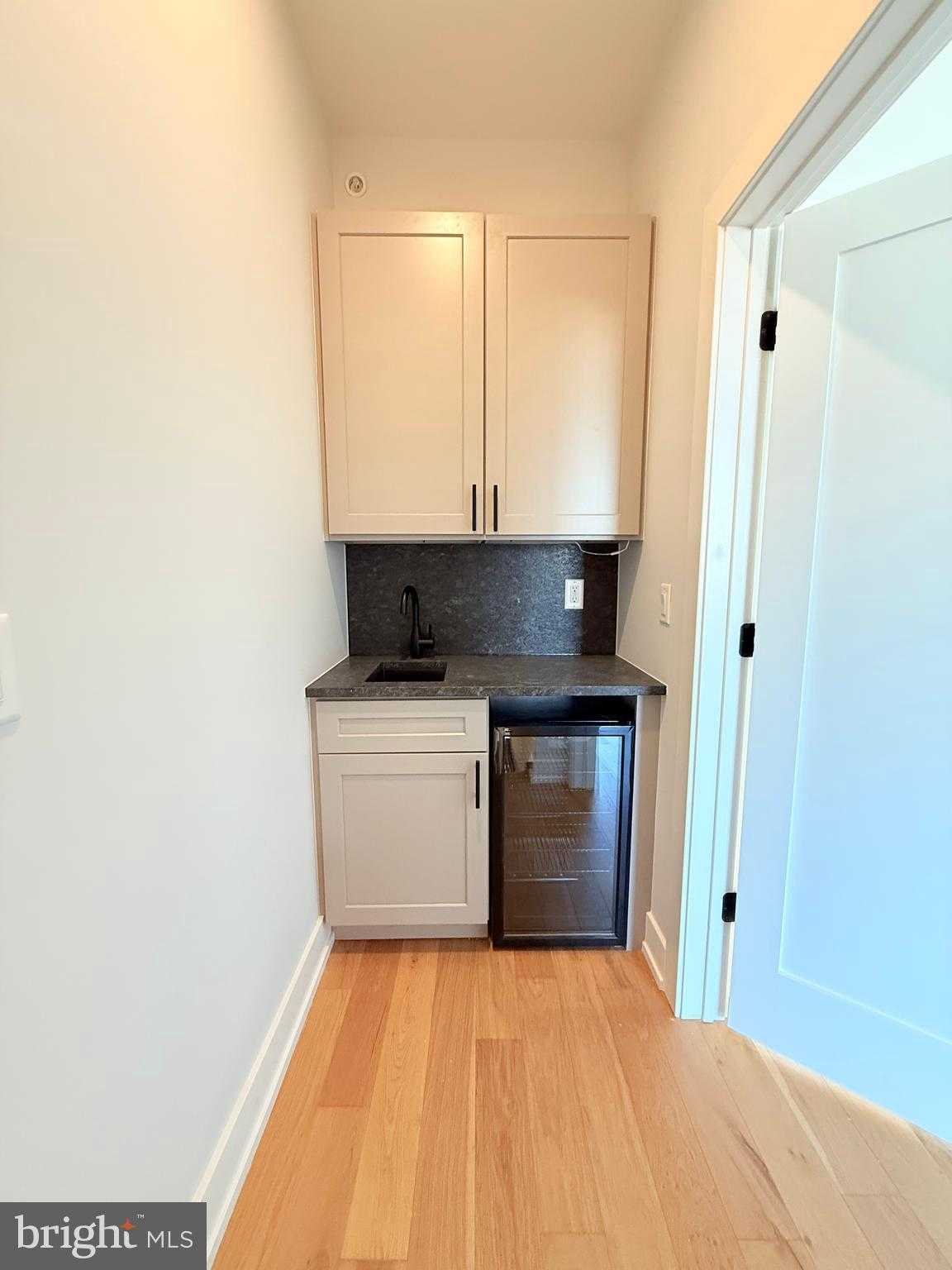 2511 E Elkhart St photo 48