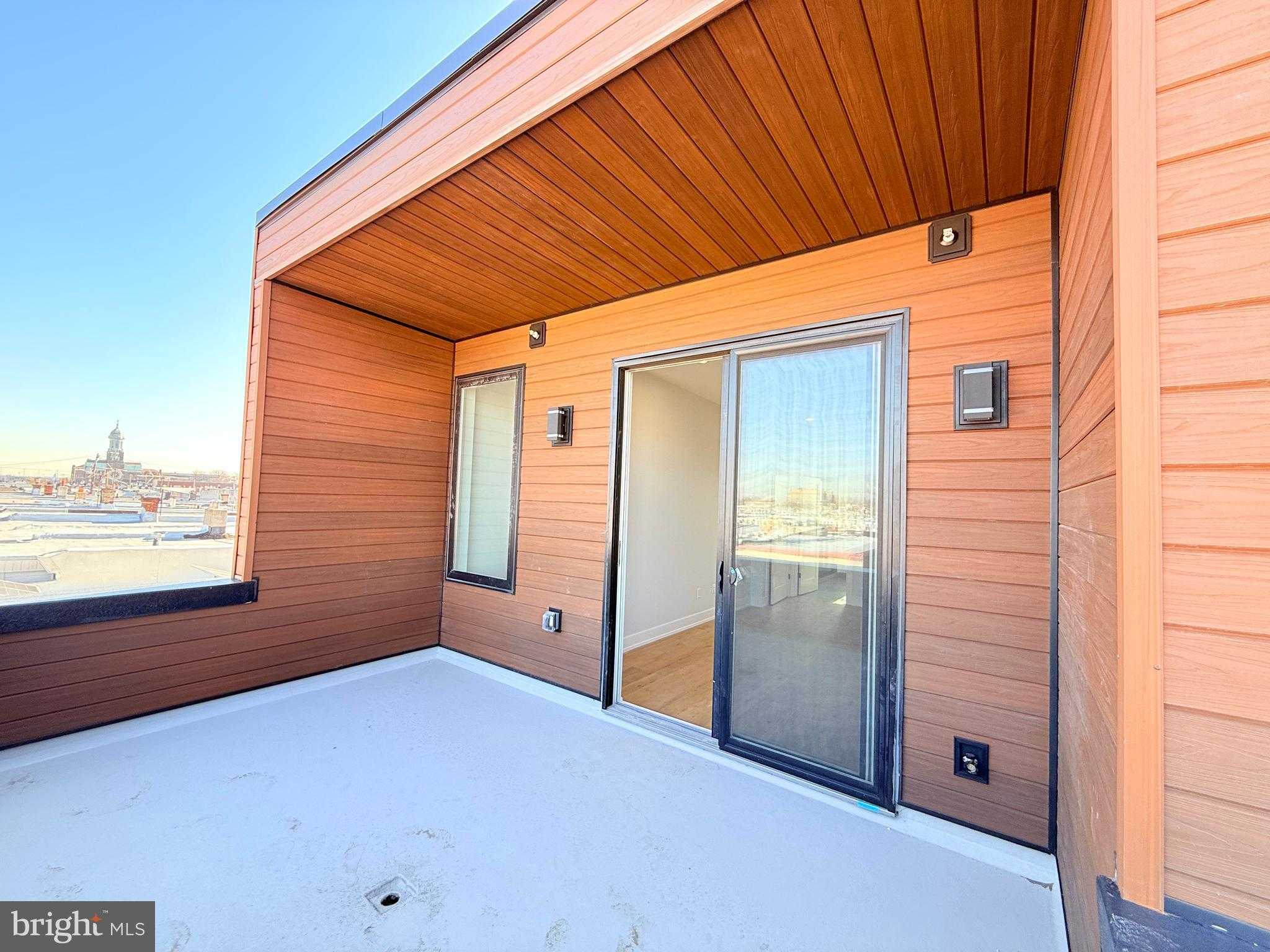 2511 E Elkhart St photo 60