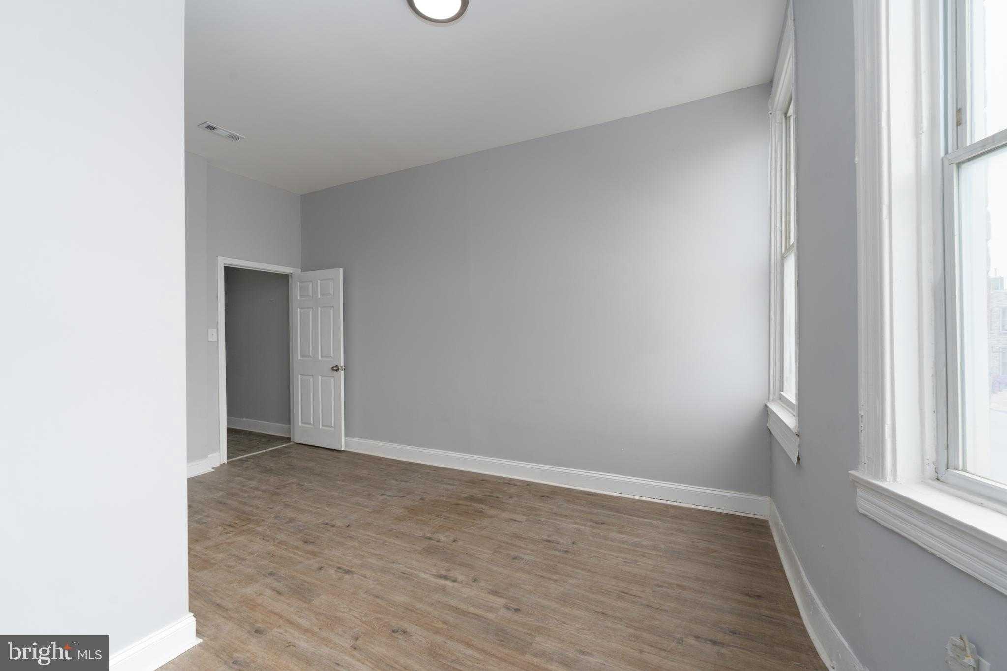 1820 W Lafayette Ave photo 9