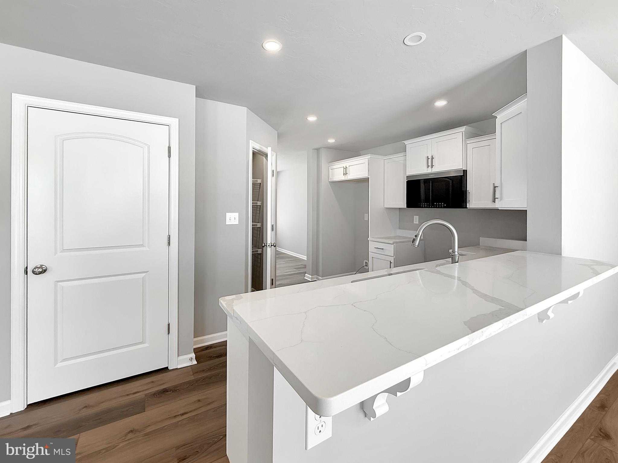 37 Kristi Ln photo 13