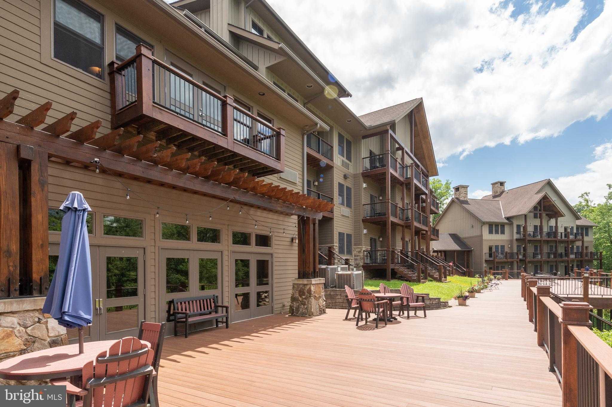 565 Glendale Rd photo 16