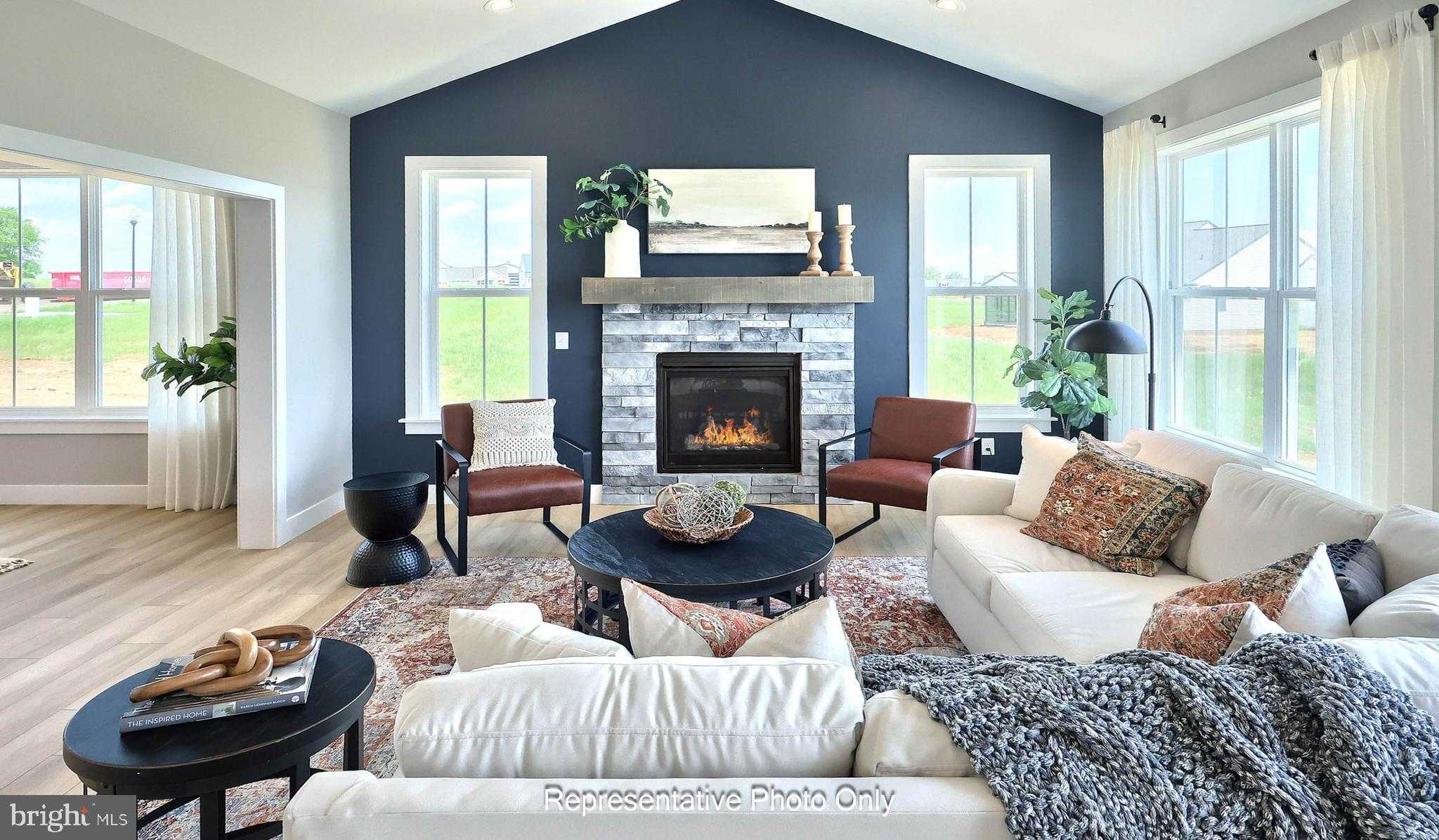 508 Stone Gate Blvd photo 2