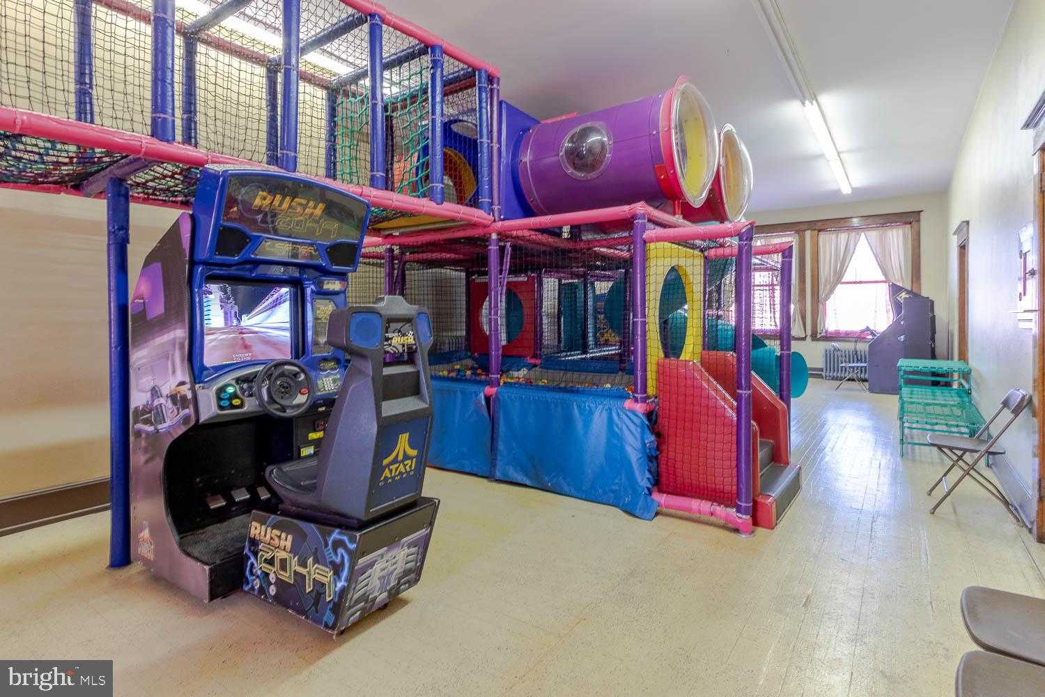 703 Hannah St photo 32