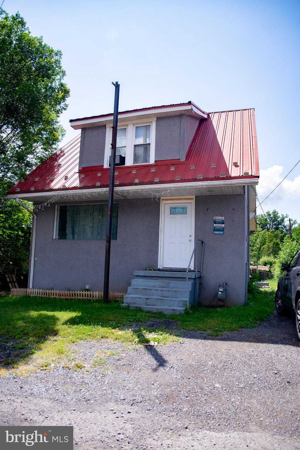 14526 Mcmullen Hwy SW, Cresaptown