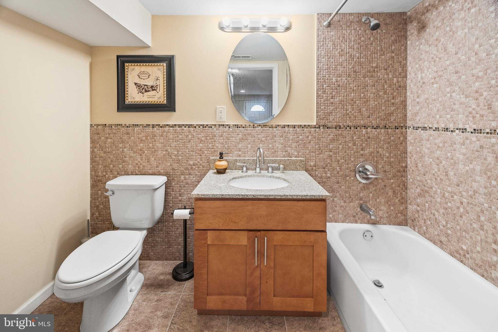 1837 73rd Ave photo 17