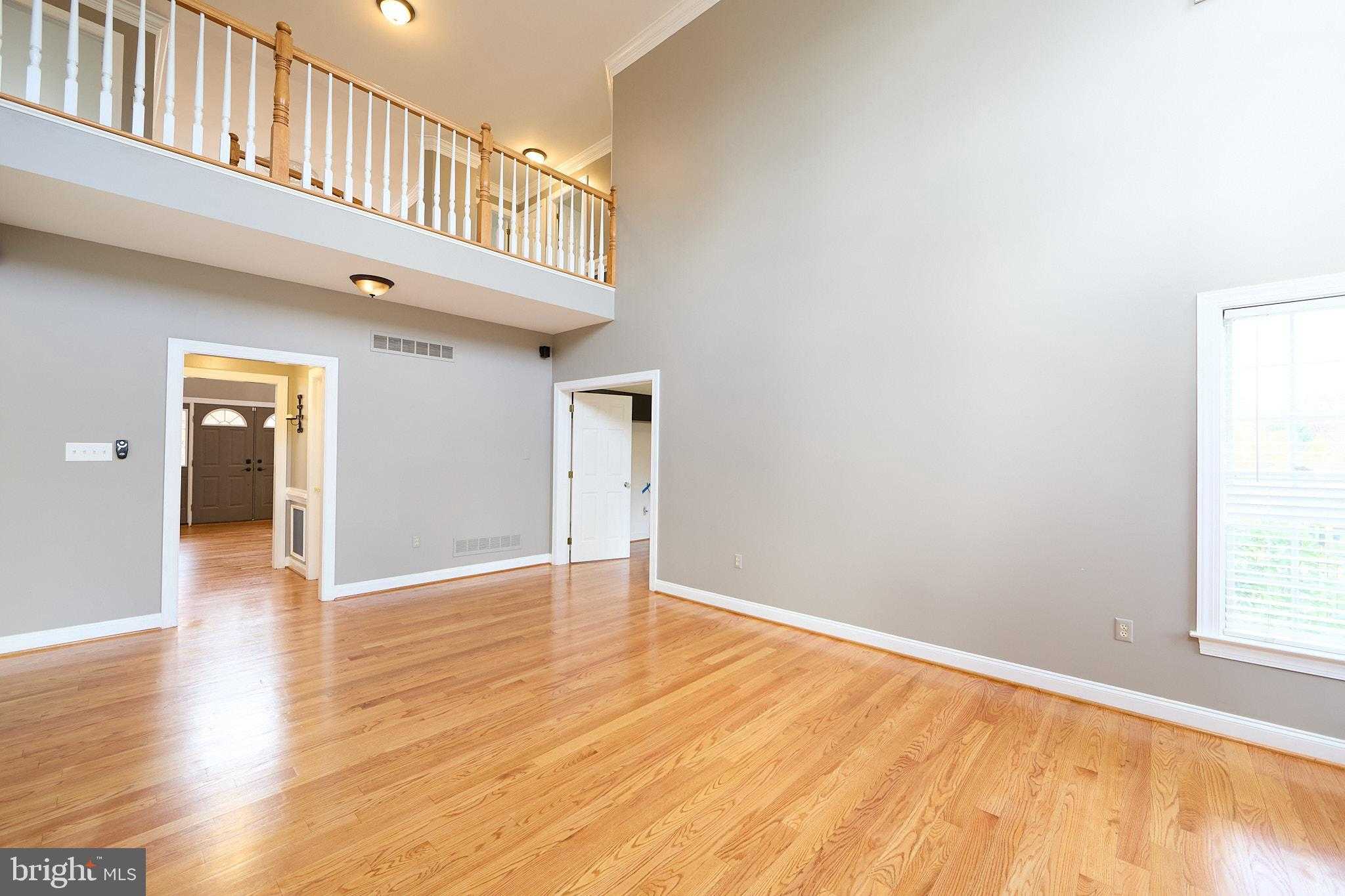 1401 Hampstead CT photo 18