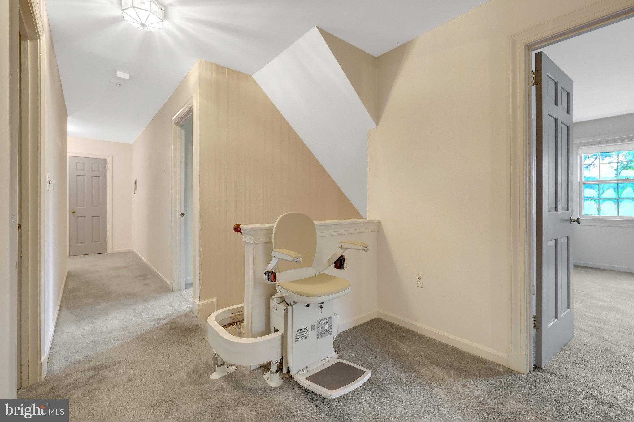 1468 Highwood Dr photo 24