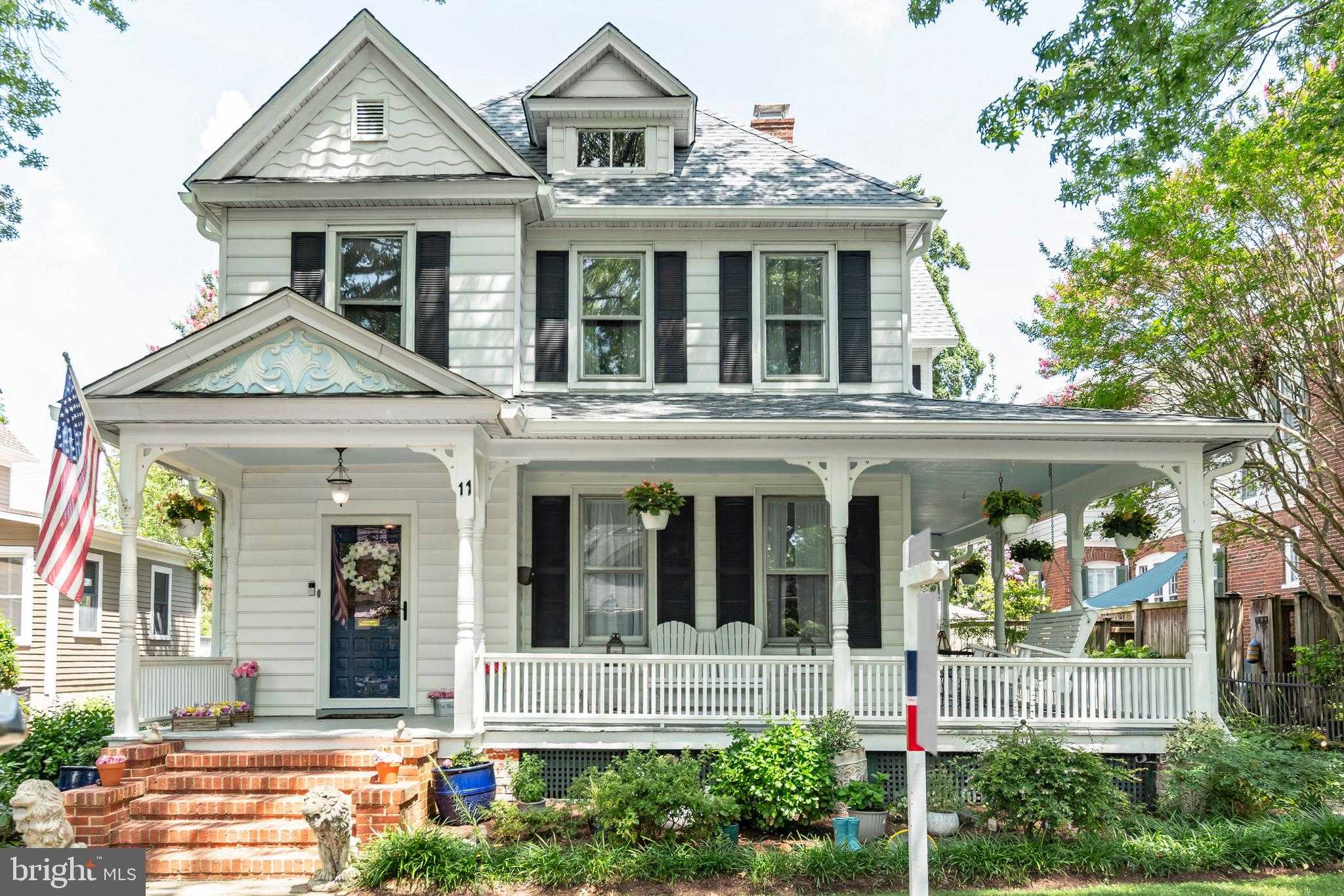 11 Brookletts Ave, Easton