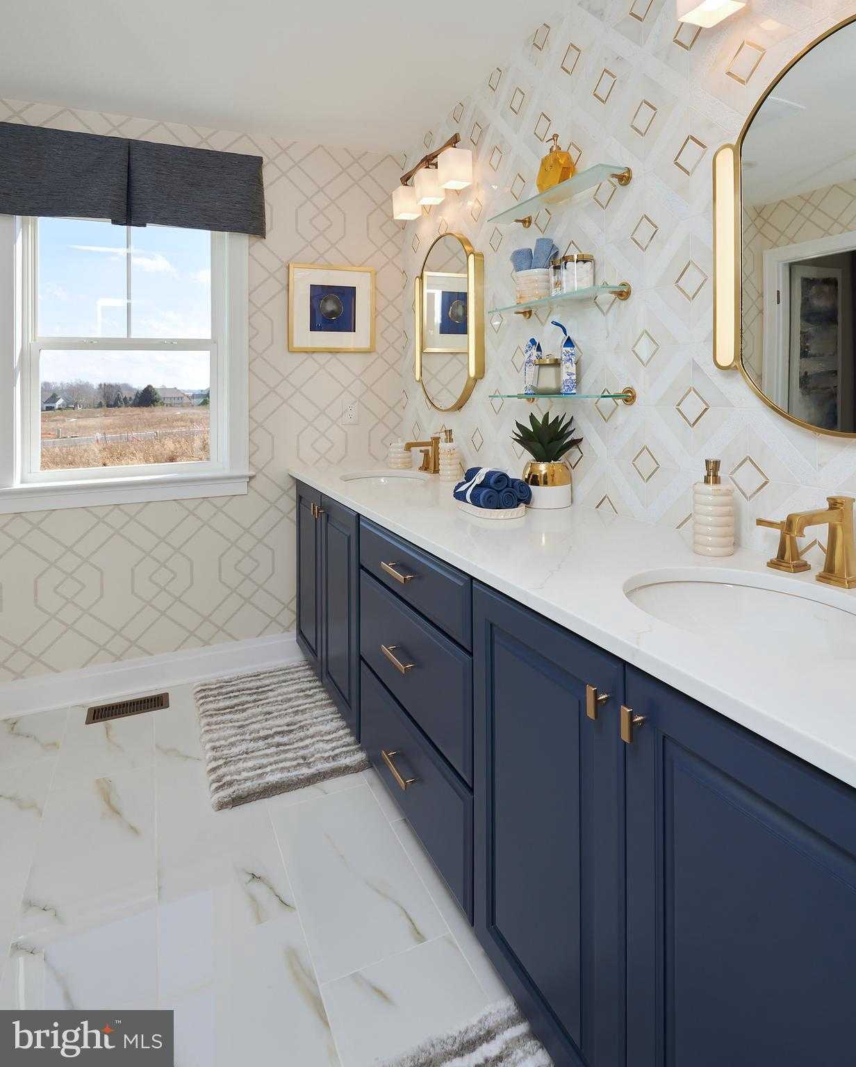 201 Vienna Blvd photo 11