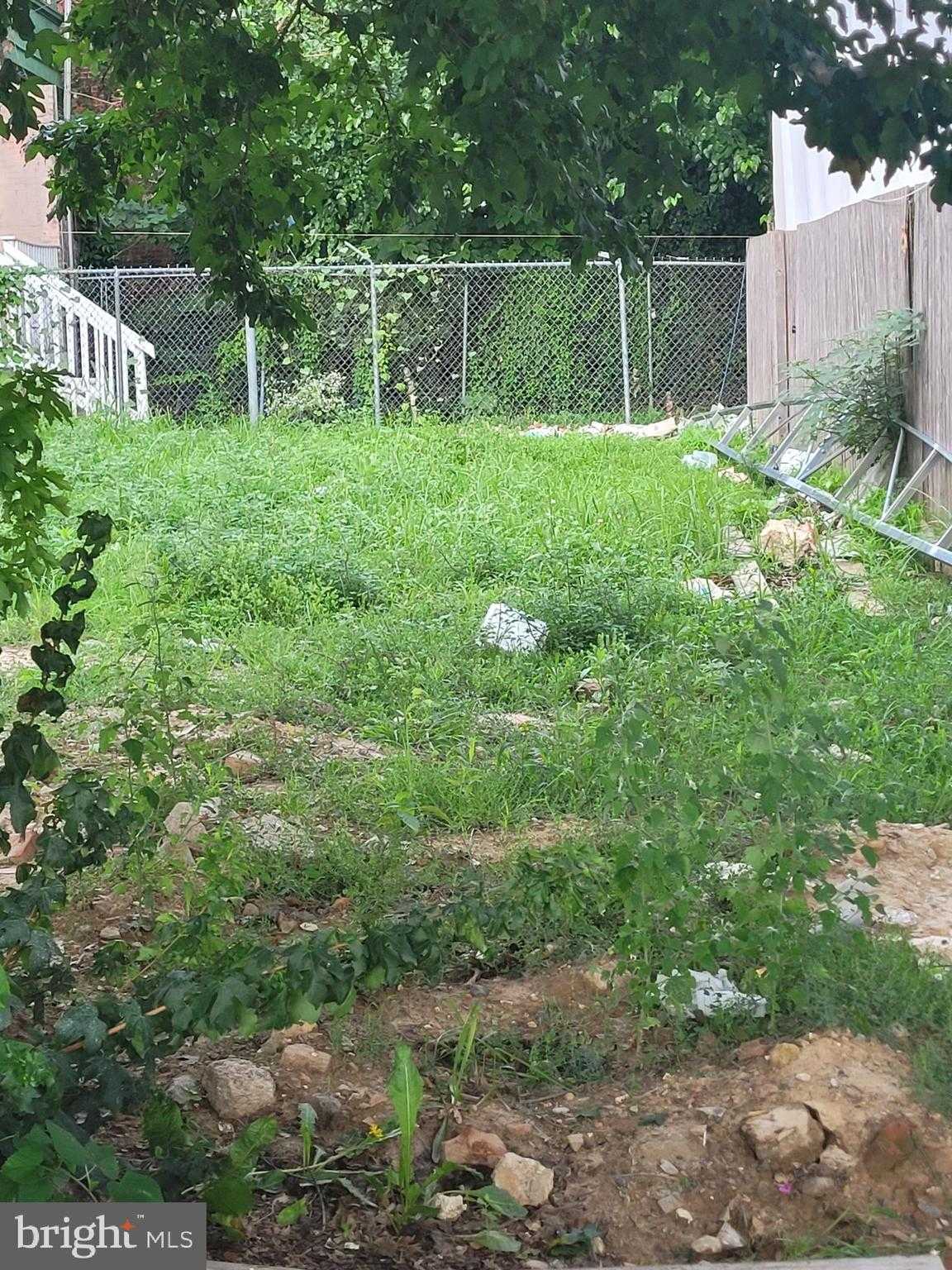 731 N 42nd St photo 4