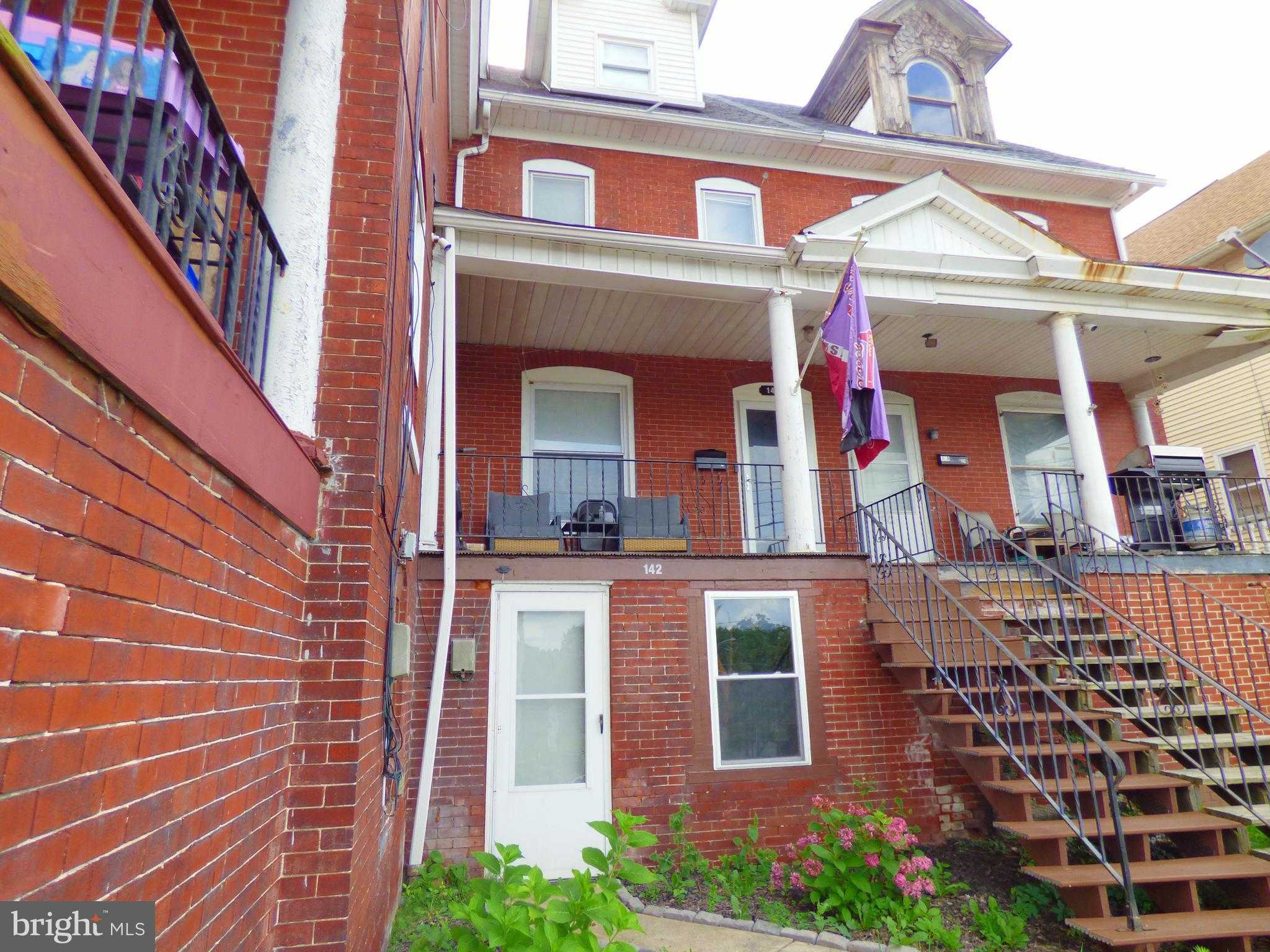 142 Bankway St photo 2