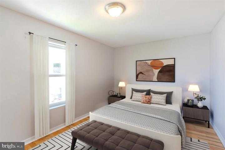 1133 W Colona St photo 2