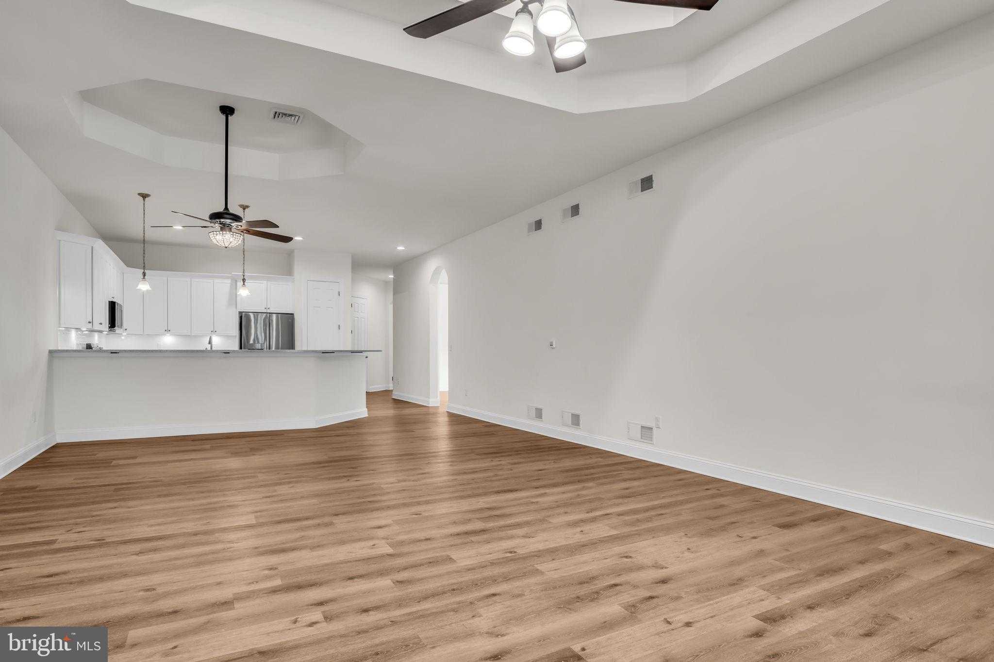 2224 Eastern Blvd photo 17