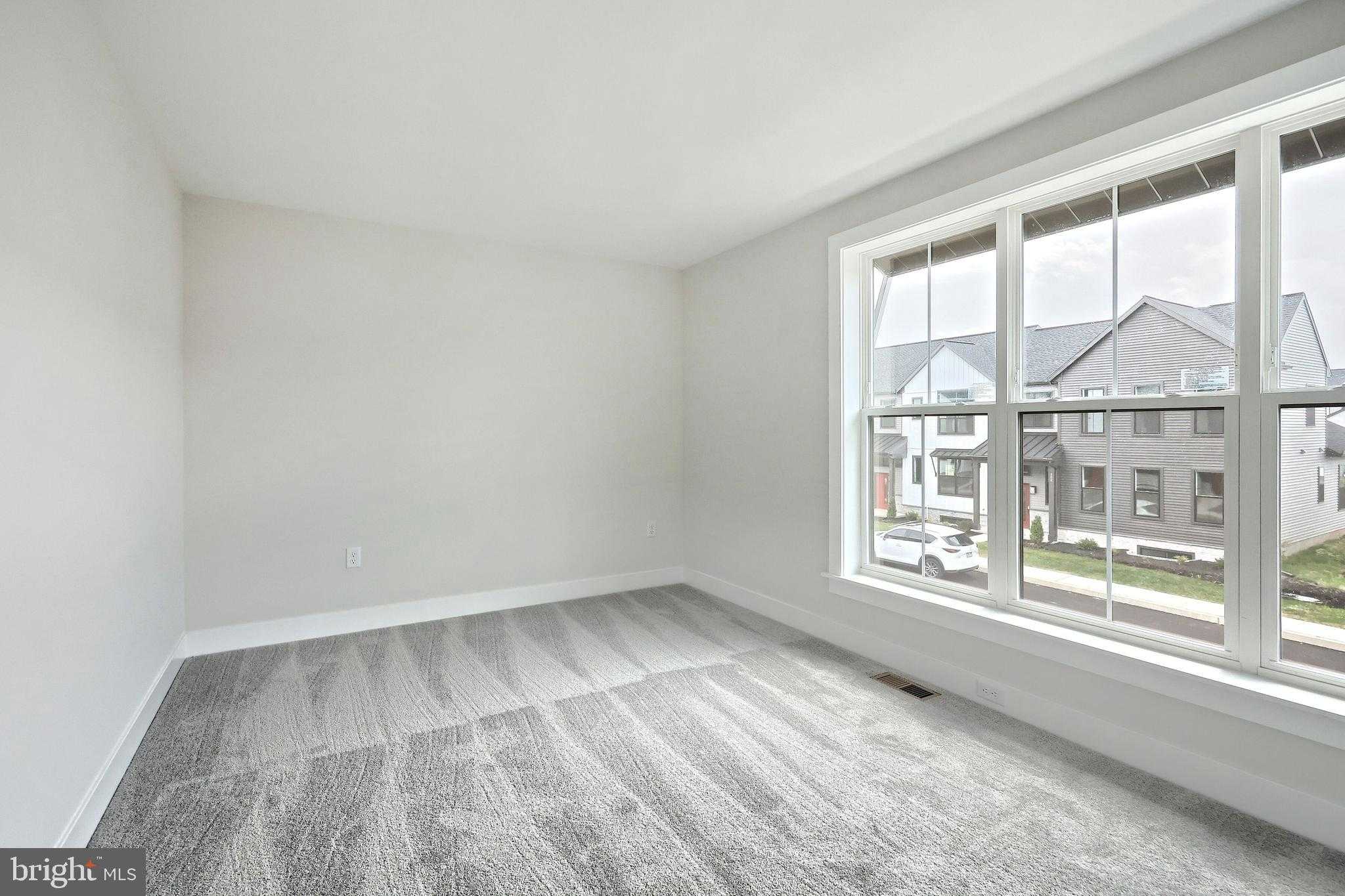 107 Madison Dr photo 20