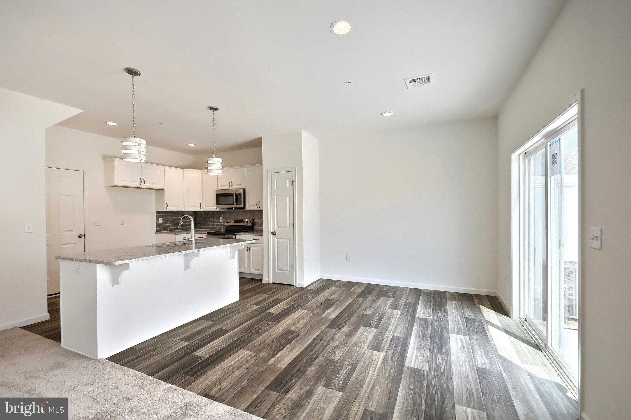 7863 Briarwood Dr photo 7