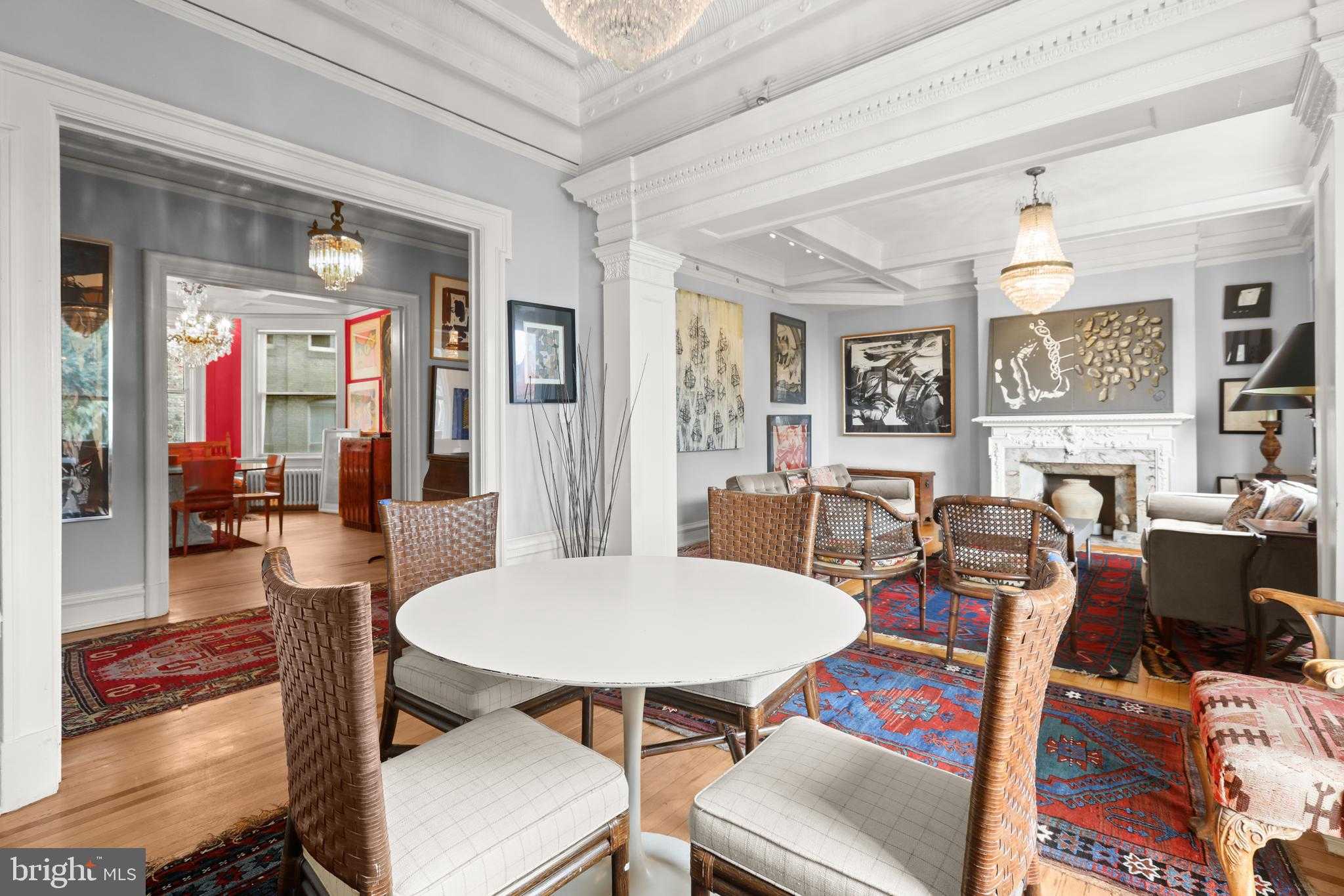 700 N Charles St photo 16