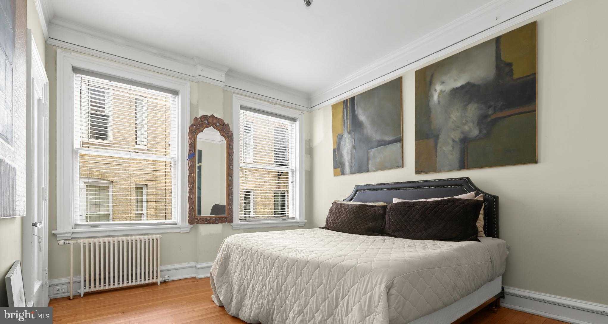 700 N Charles St photo 31