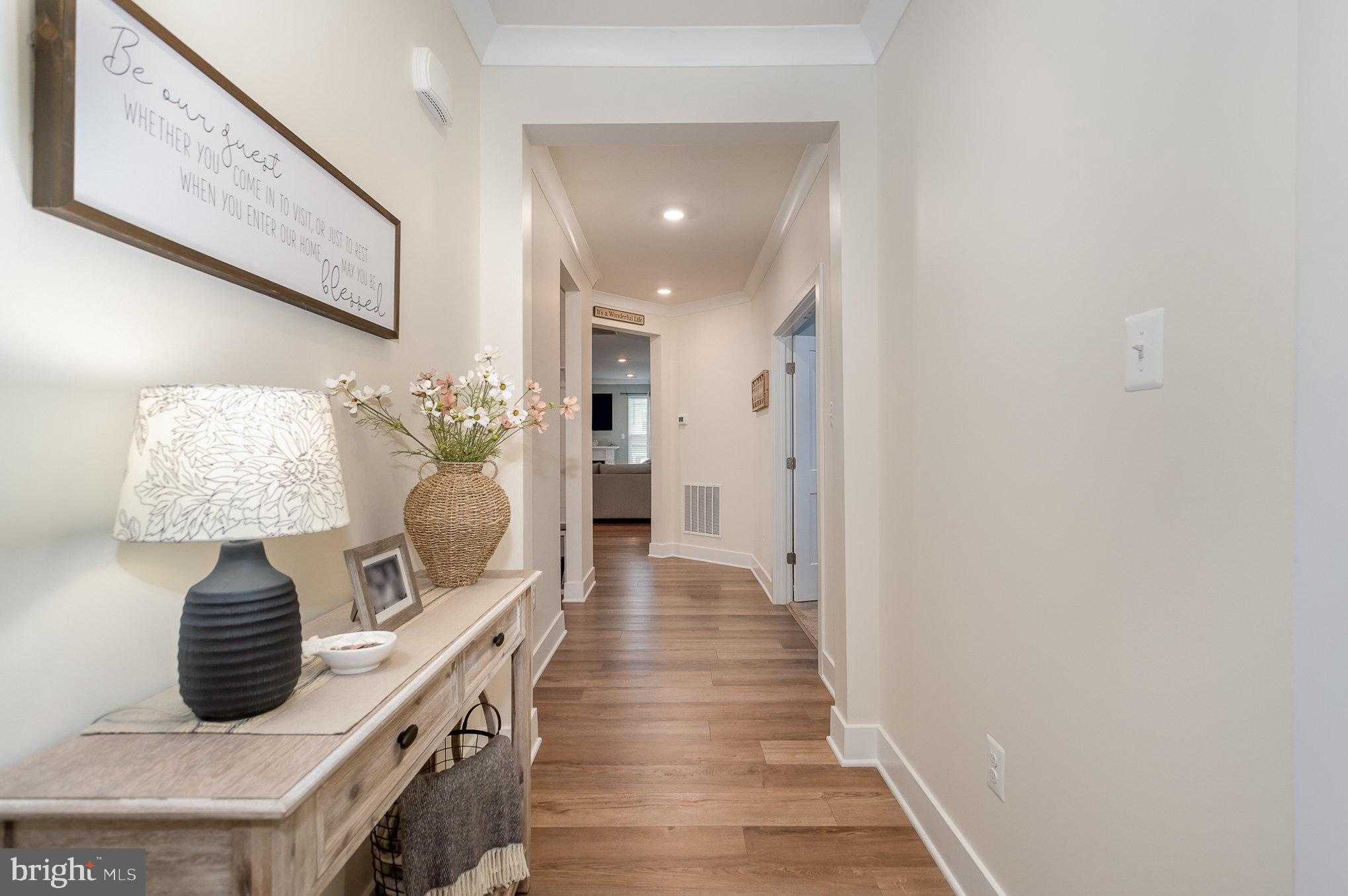 318 Rustic Wood Dr photo 7