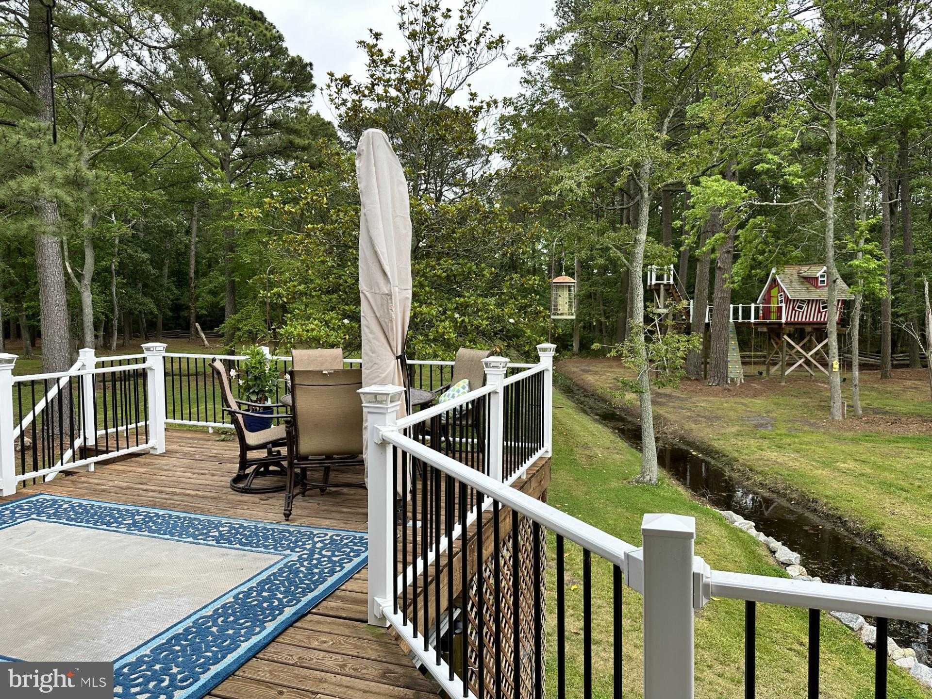 26463 Asbury Ave photo 13