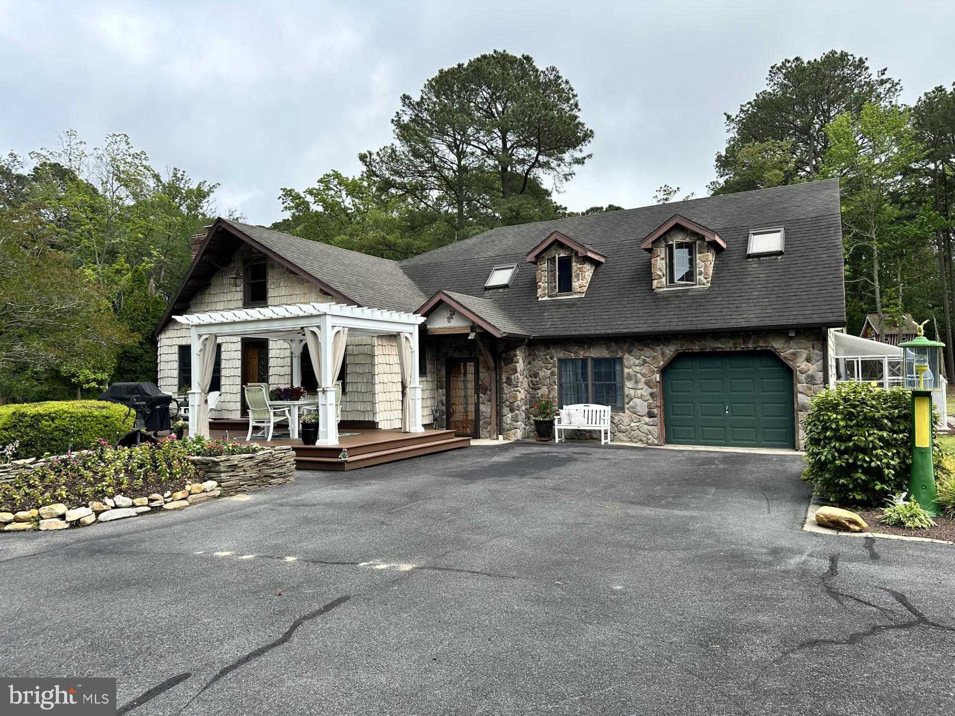 26463 Asbury Ave photo 4