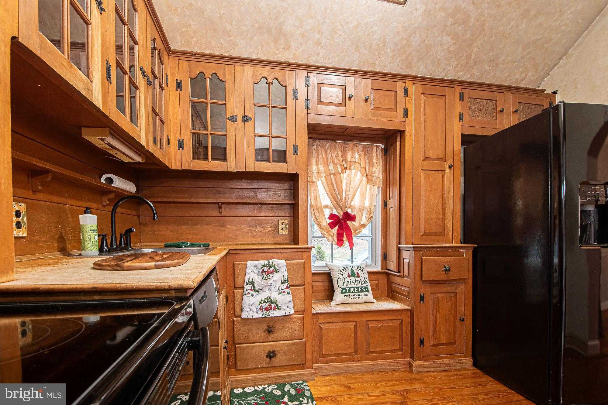 8270 Rogues Rd photo 14