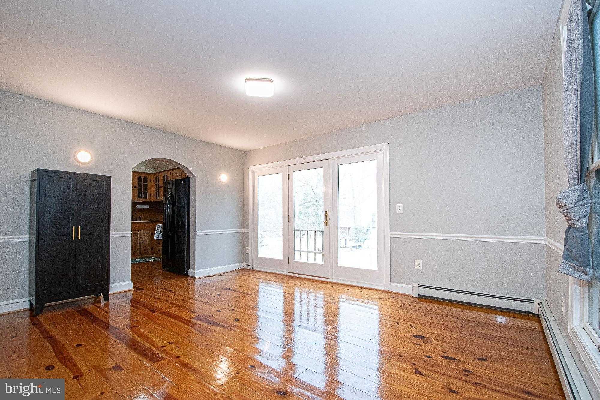 8270 Rogues Rd photo 16