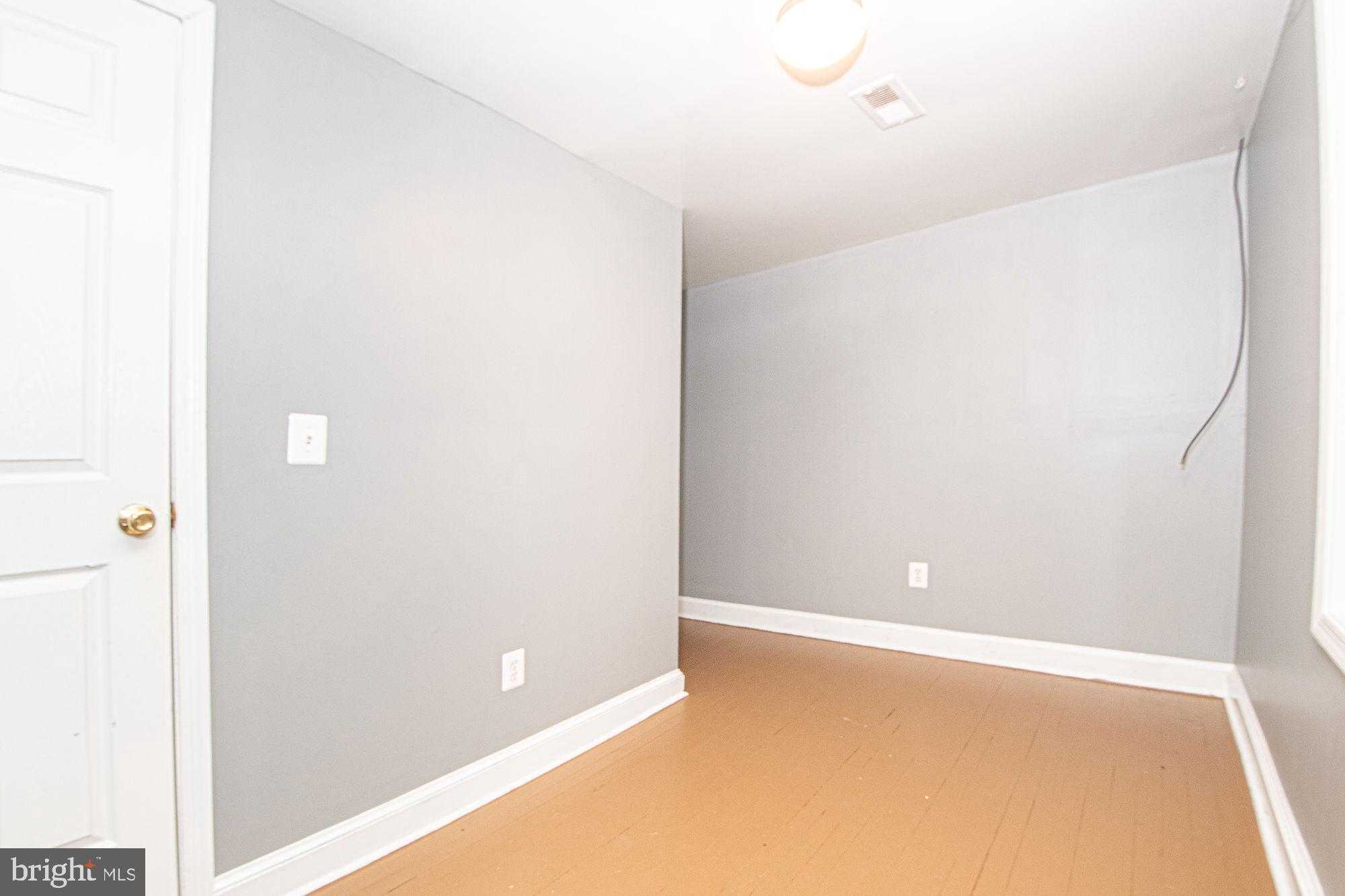 8270 Rogues Rd photo 25