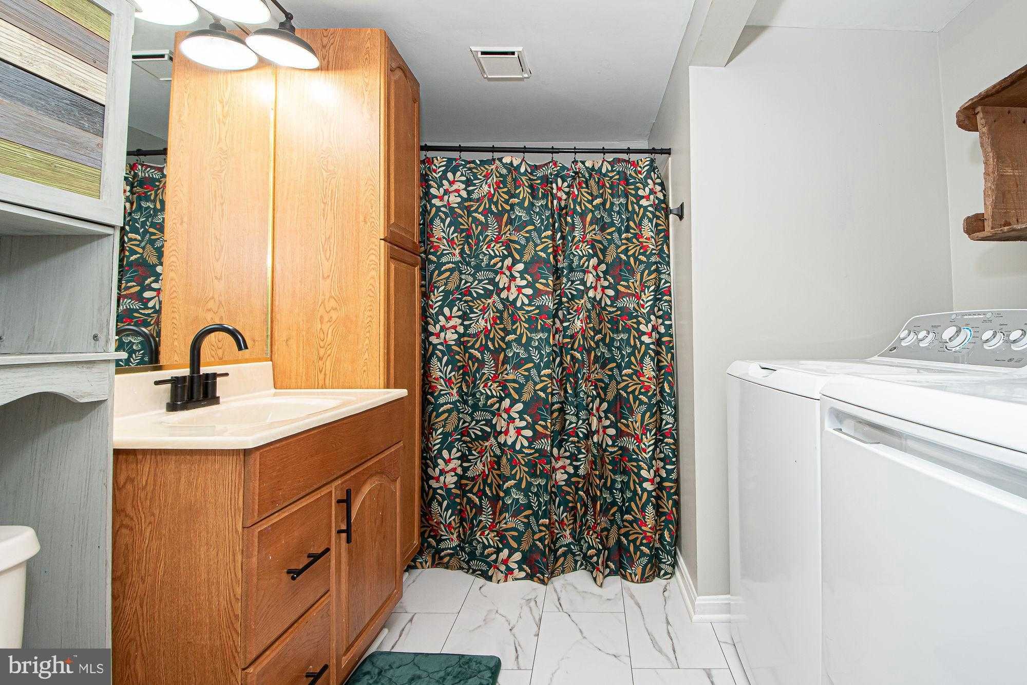 8270 Rogues Rd photo 28