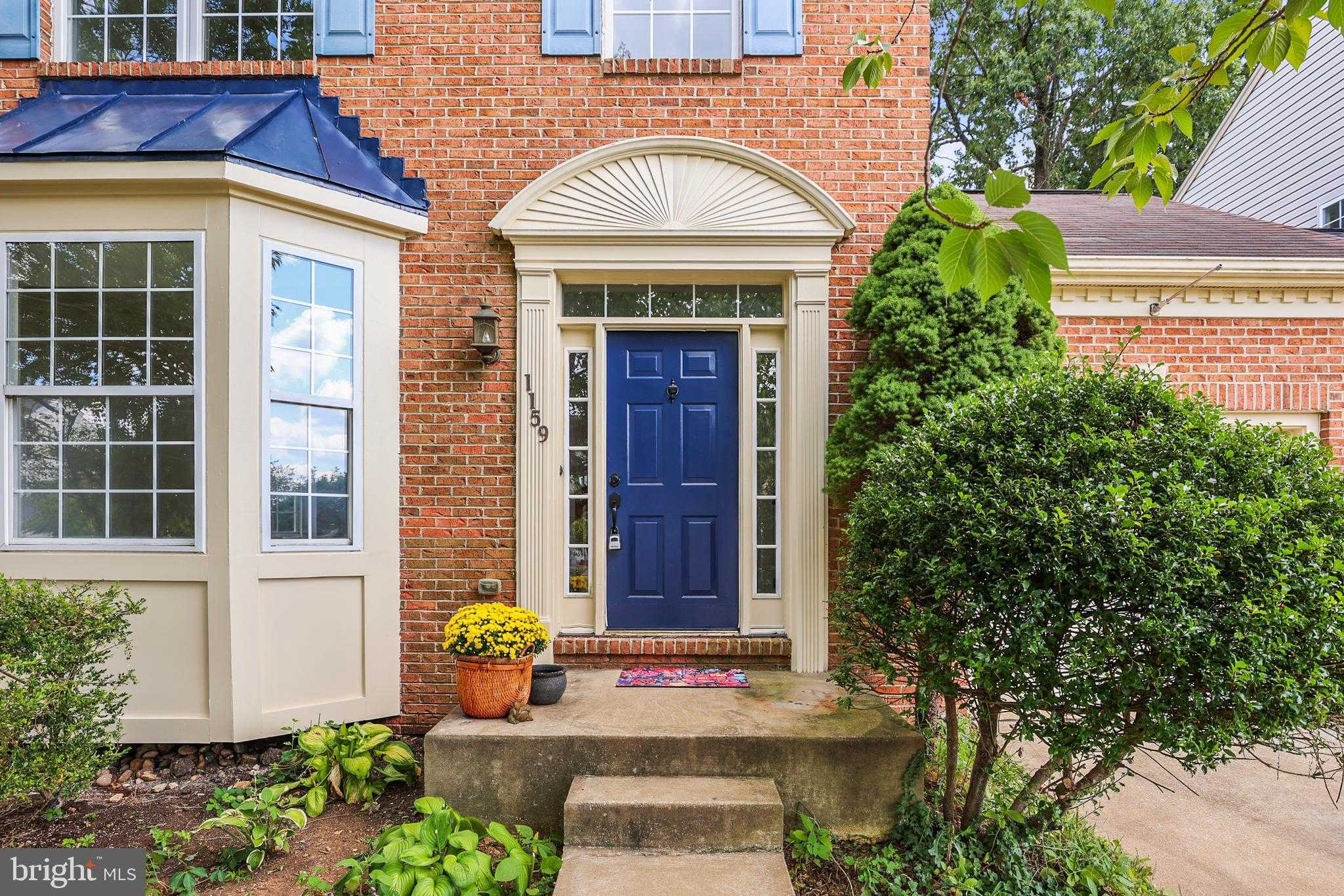 1159 Canon Way photo 3