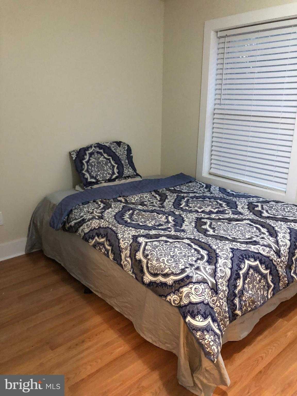 4310 Wallace St photo 2