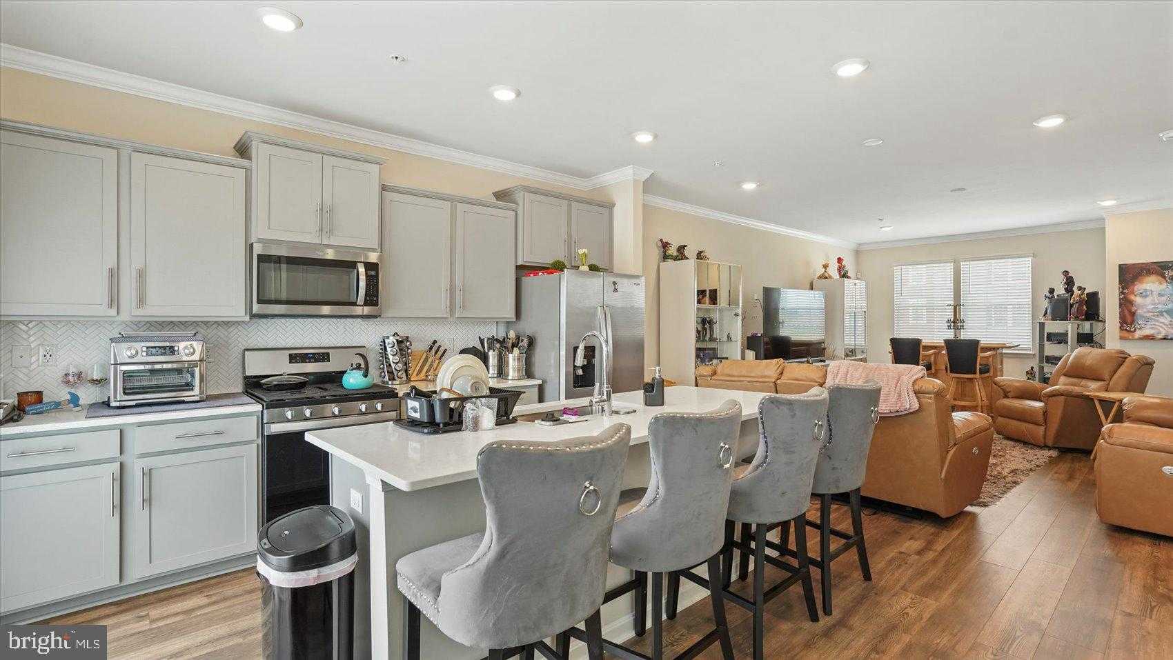 5085 Silver Oak Dr photo 10