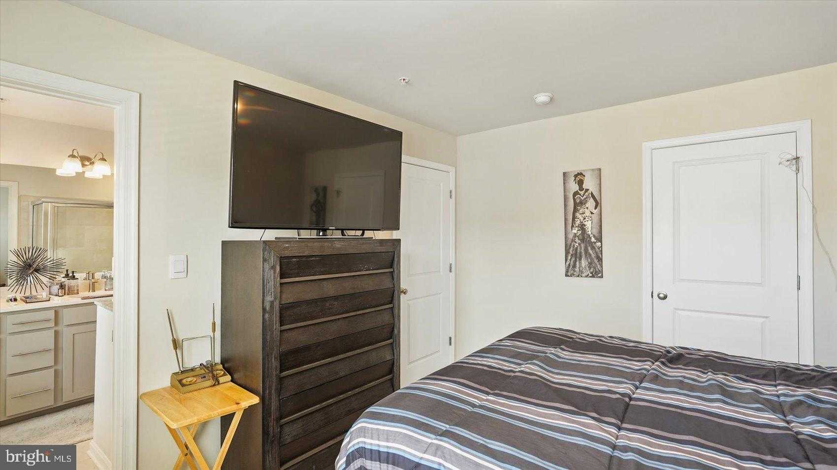 5085 Silver Oak Dr photo 33