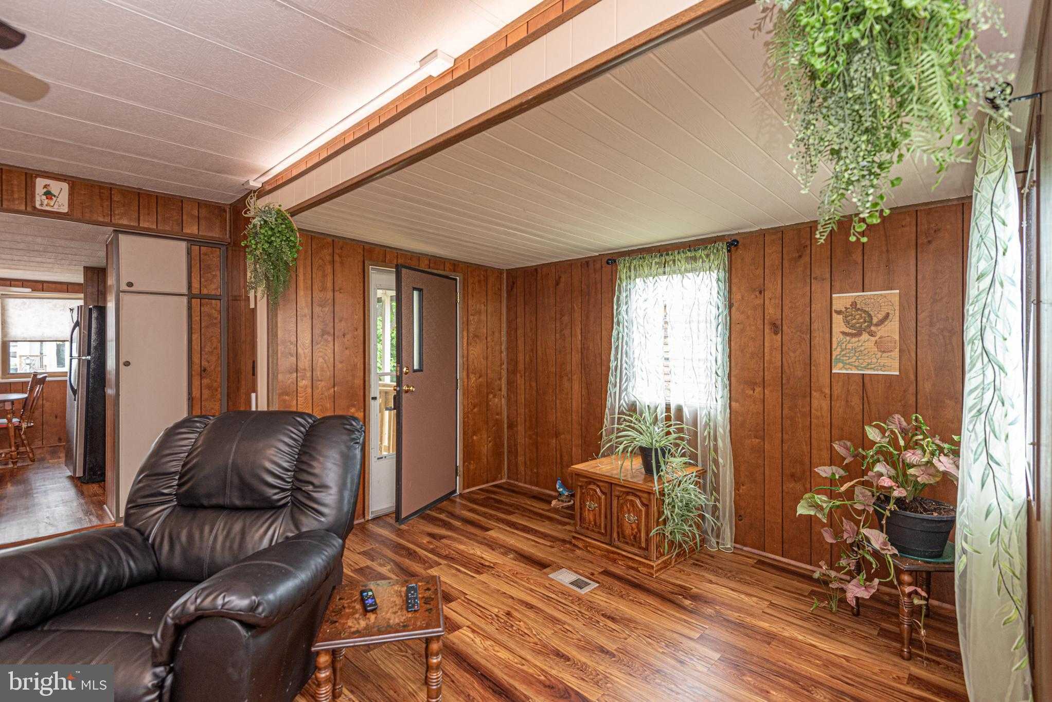 13334 Colonial Rd photo 10