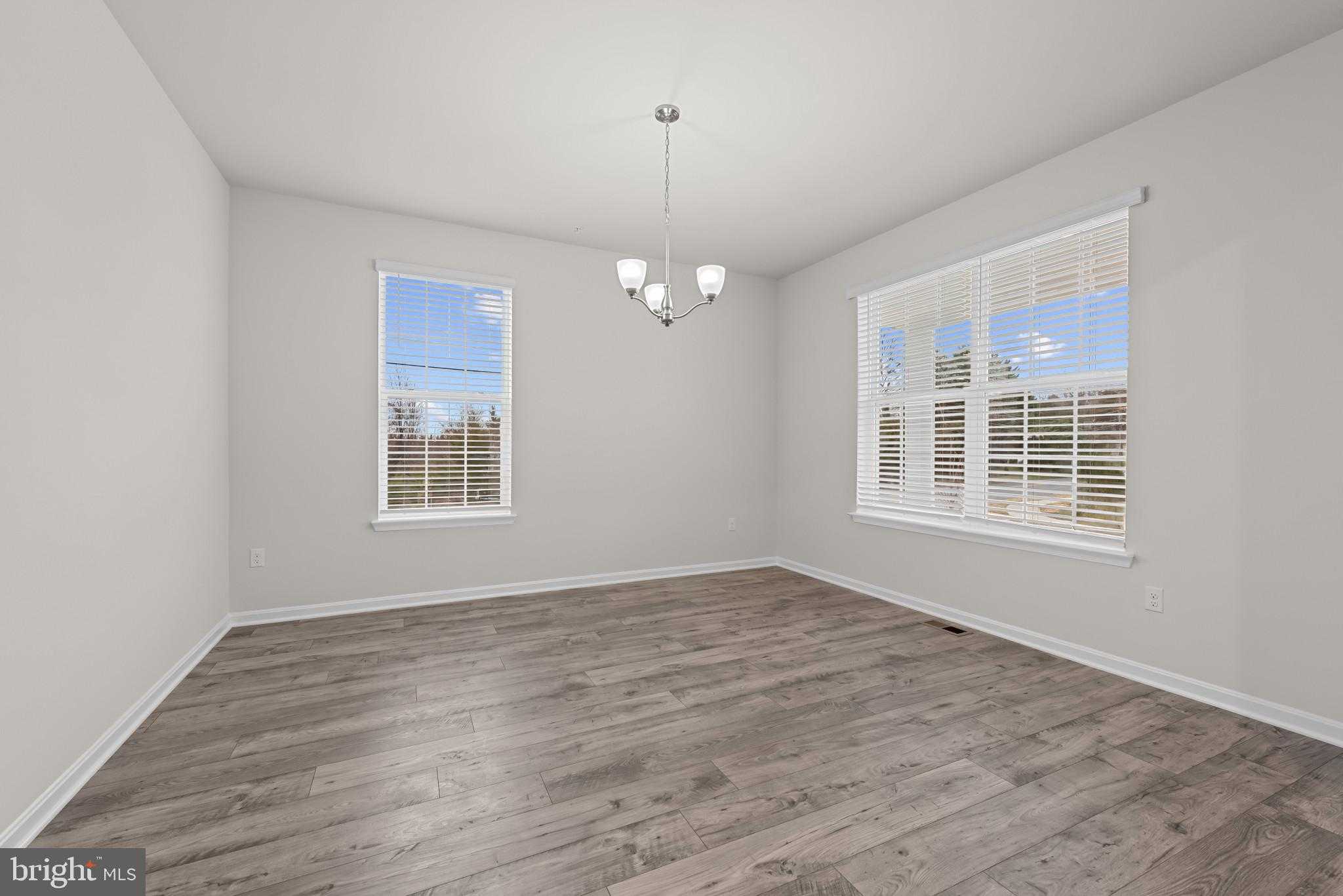 1 Comes Ridge CT photo 4