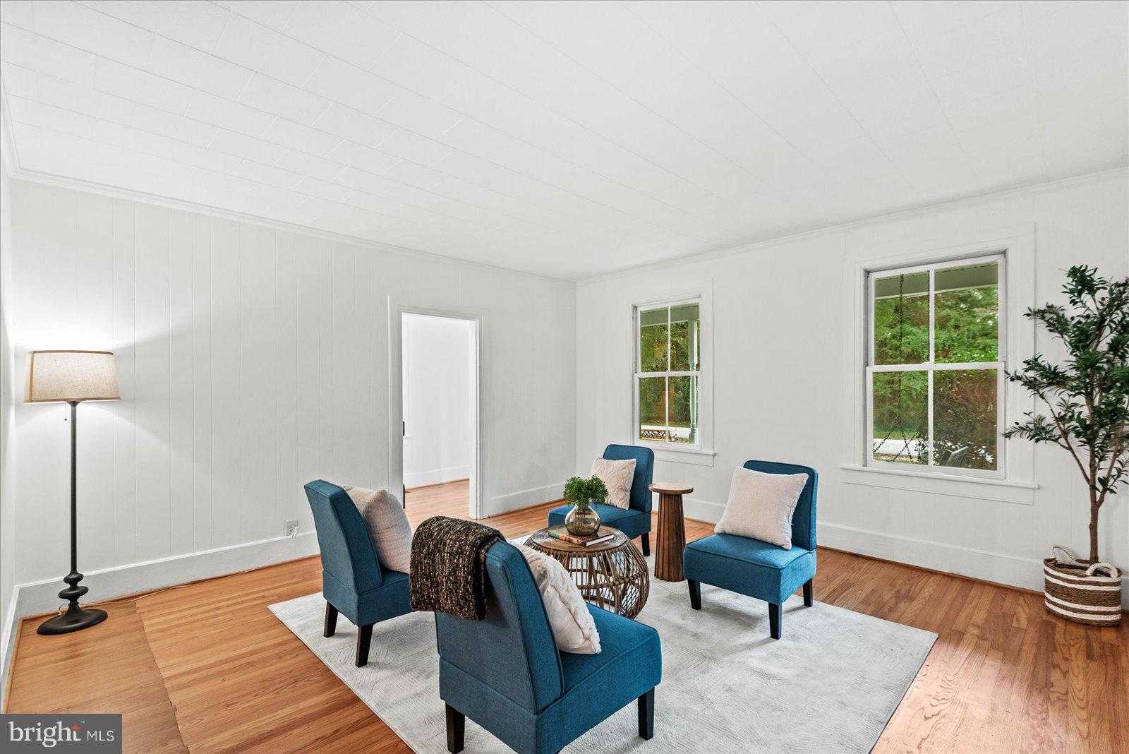 92 Front St photo 10