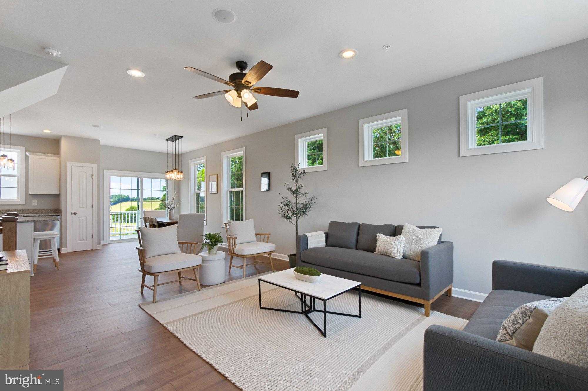 705 Bur Oak Ct photo 5