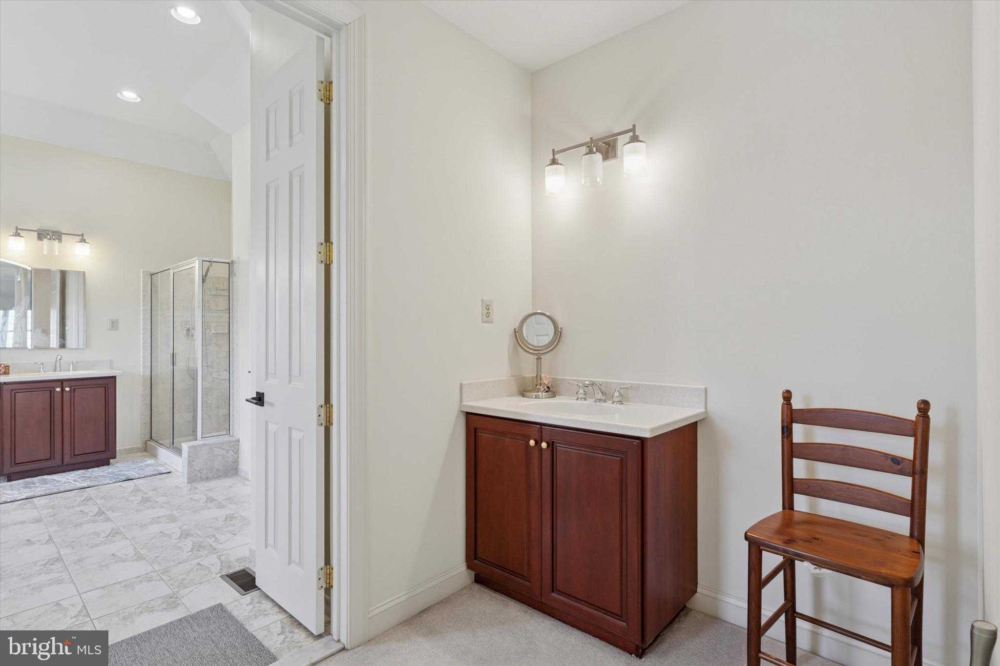 1375 Sloan Way photo 38