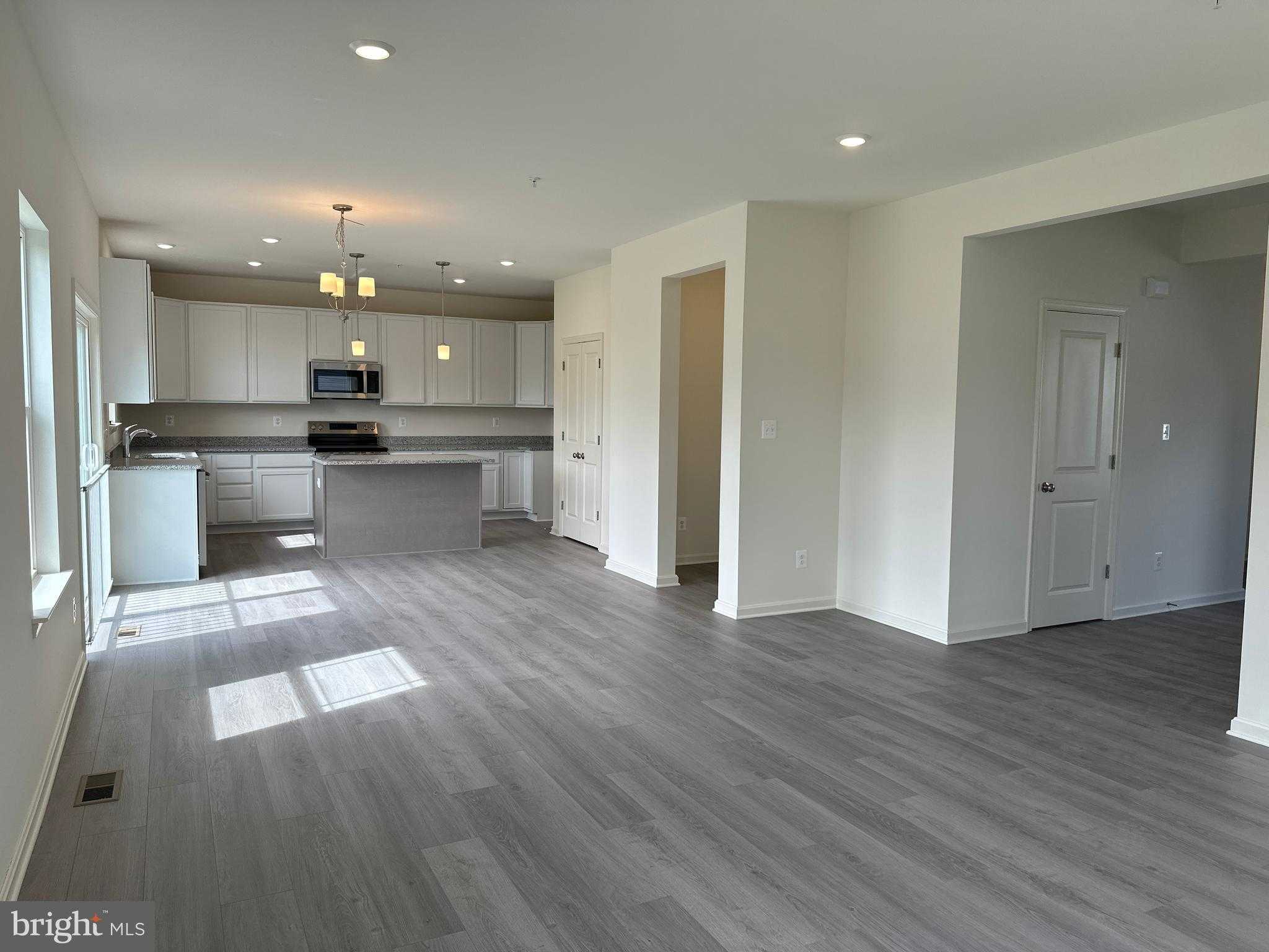 60 Chase Cir photo 17