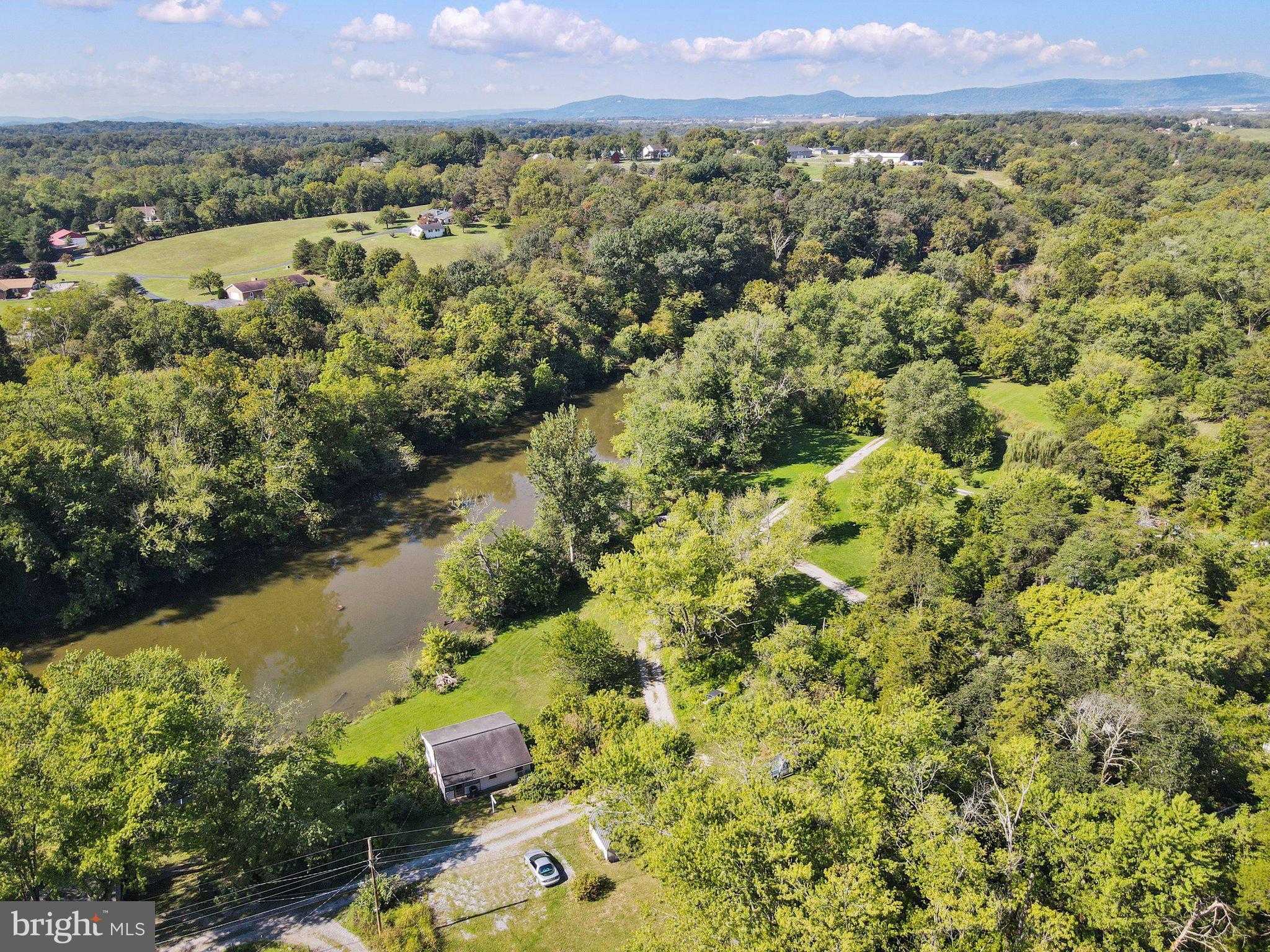 13726 Hopps Landing Rd # B photo 2