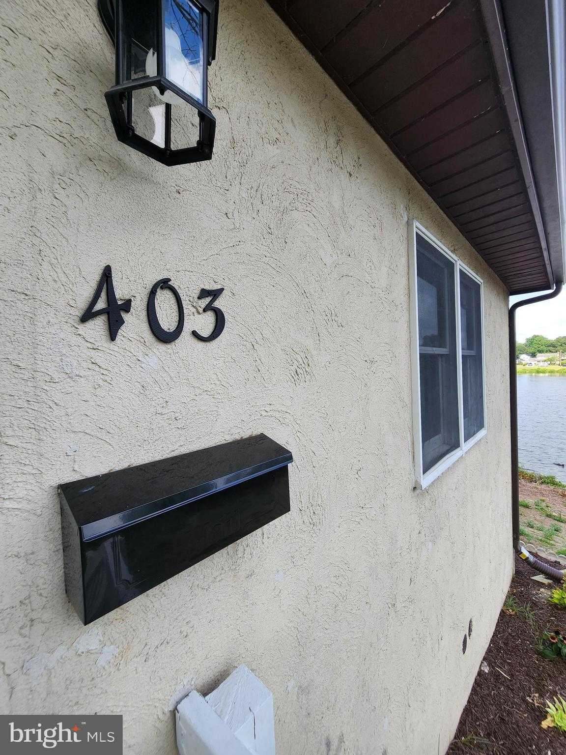 403 Rose St photo 35